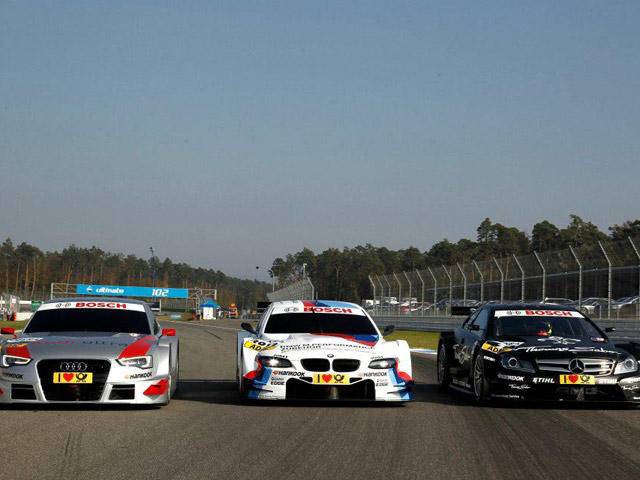 BMW M3 DTM Unveiled with Full M Performance Gear