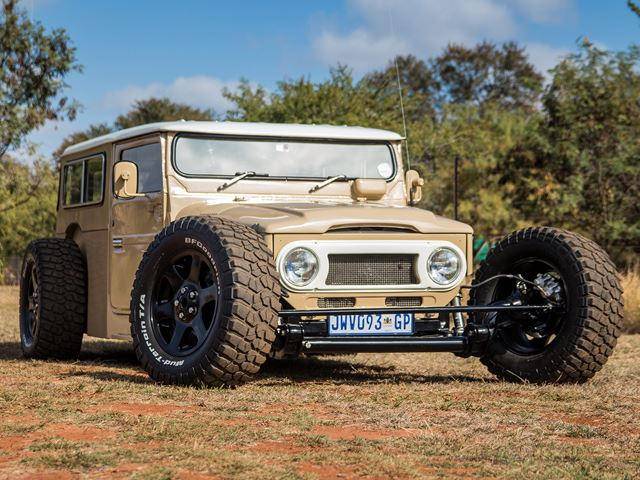 This Is What Happens When You Mix A 300-HP Lexus V8 And A '76 FJ Cruiser