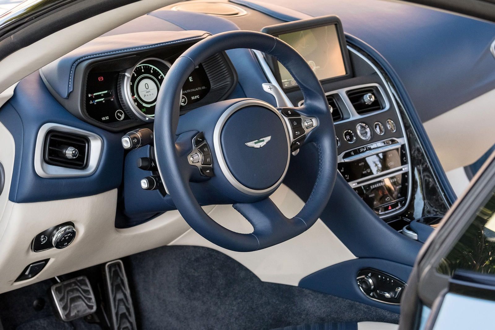 2018 Aston Martin DB11 Coupe Interior Photos