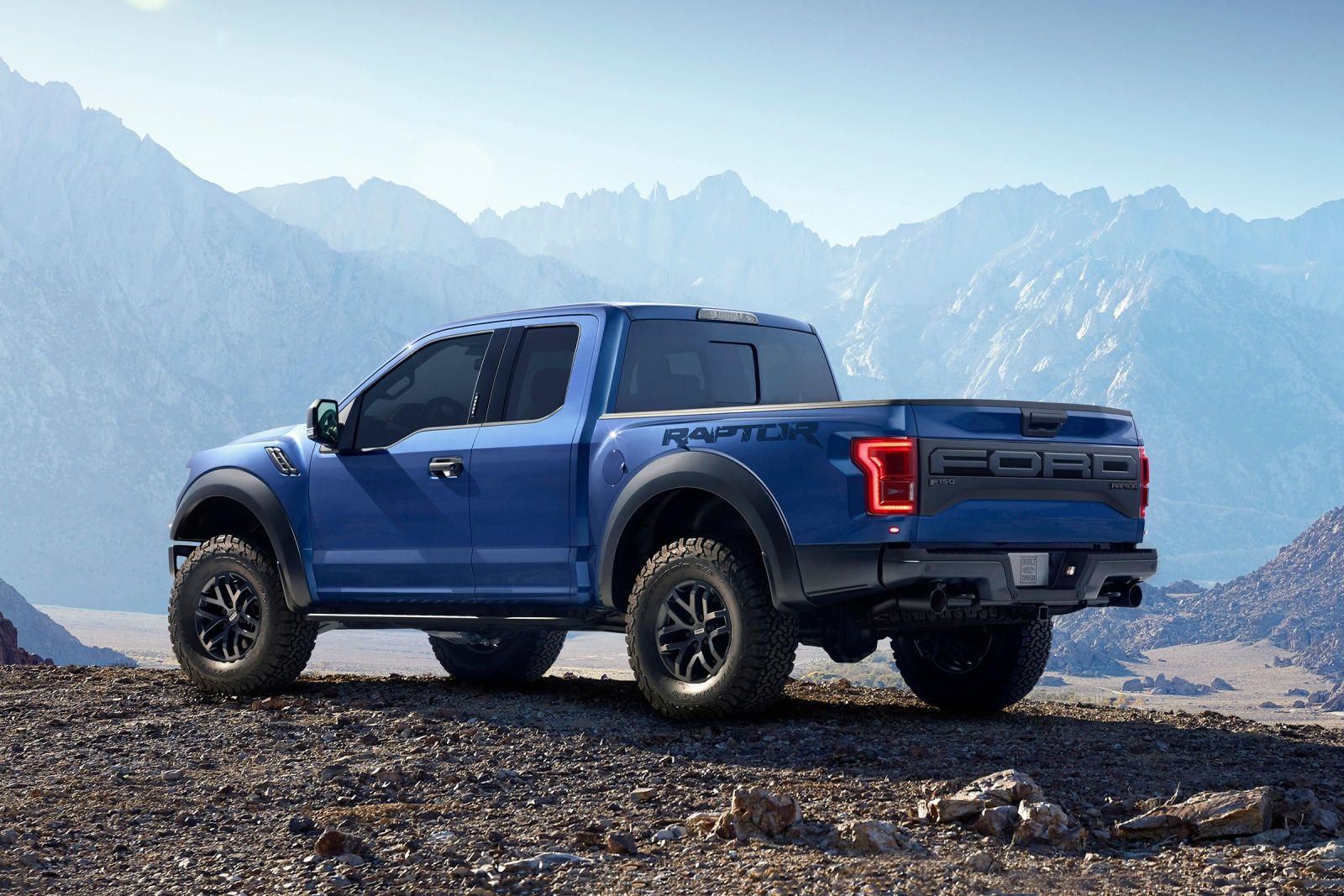 2018 Ford F-150 Raptor Pricing, Photos & Specs