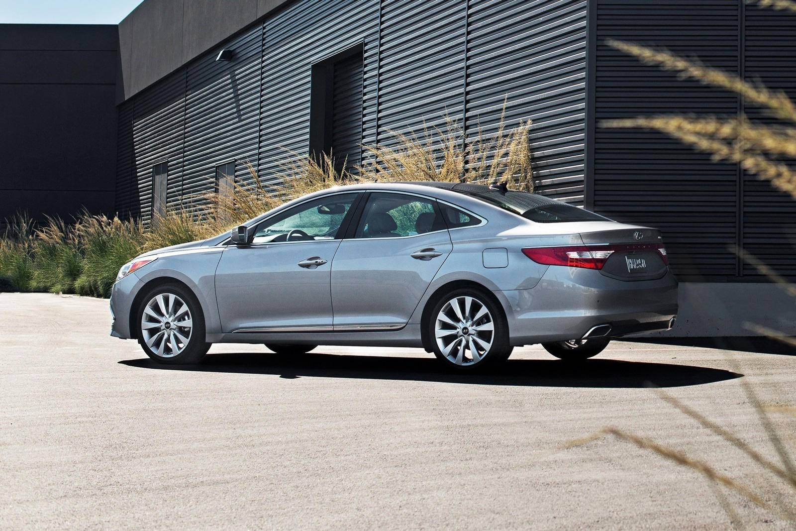 2017 Azera 2017 Hyundai Azera Pricing, Photos & Specs