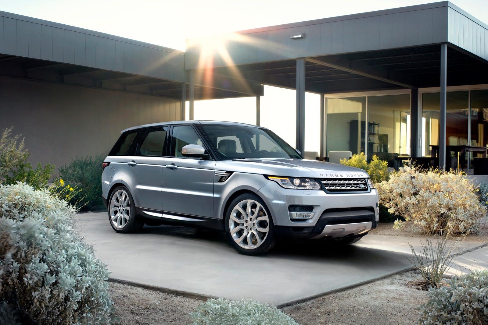 Land Rover Range Rover Sport Generations: Key Updates Across All Model ...