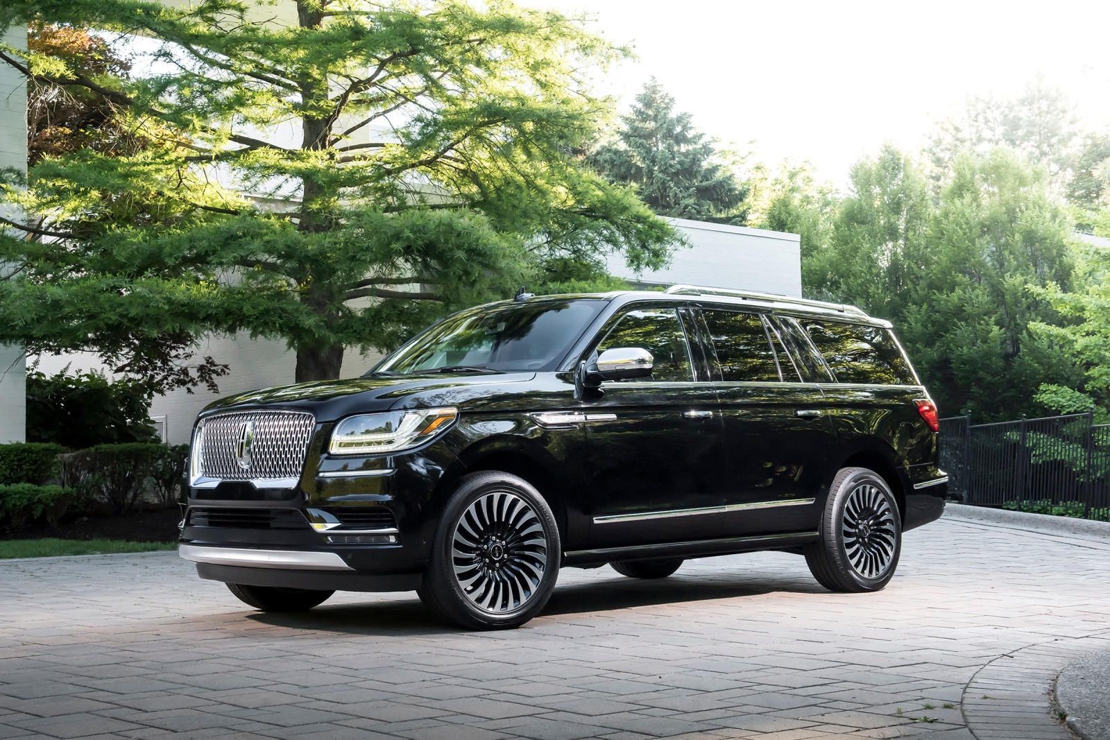 2021 Lincoln Navigator L Exterior Photos