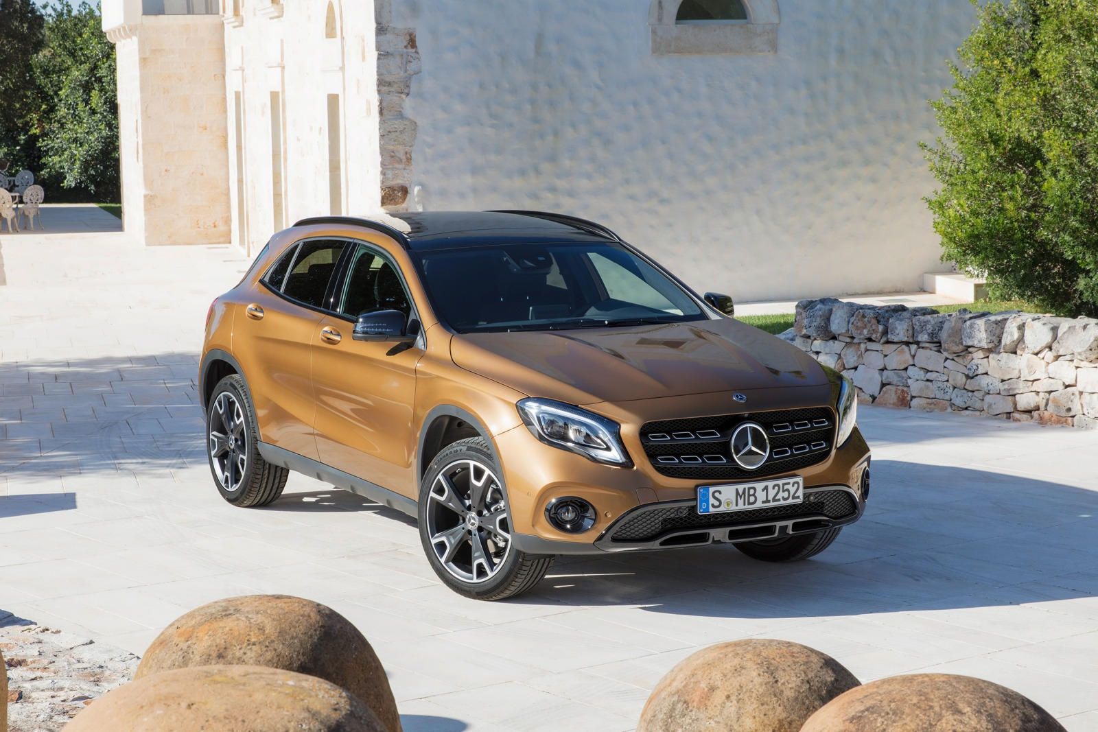 2019 Mercedes-Benz GLA-Class SUV Exterior Photos