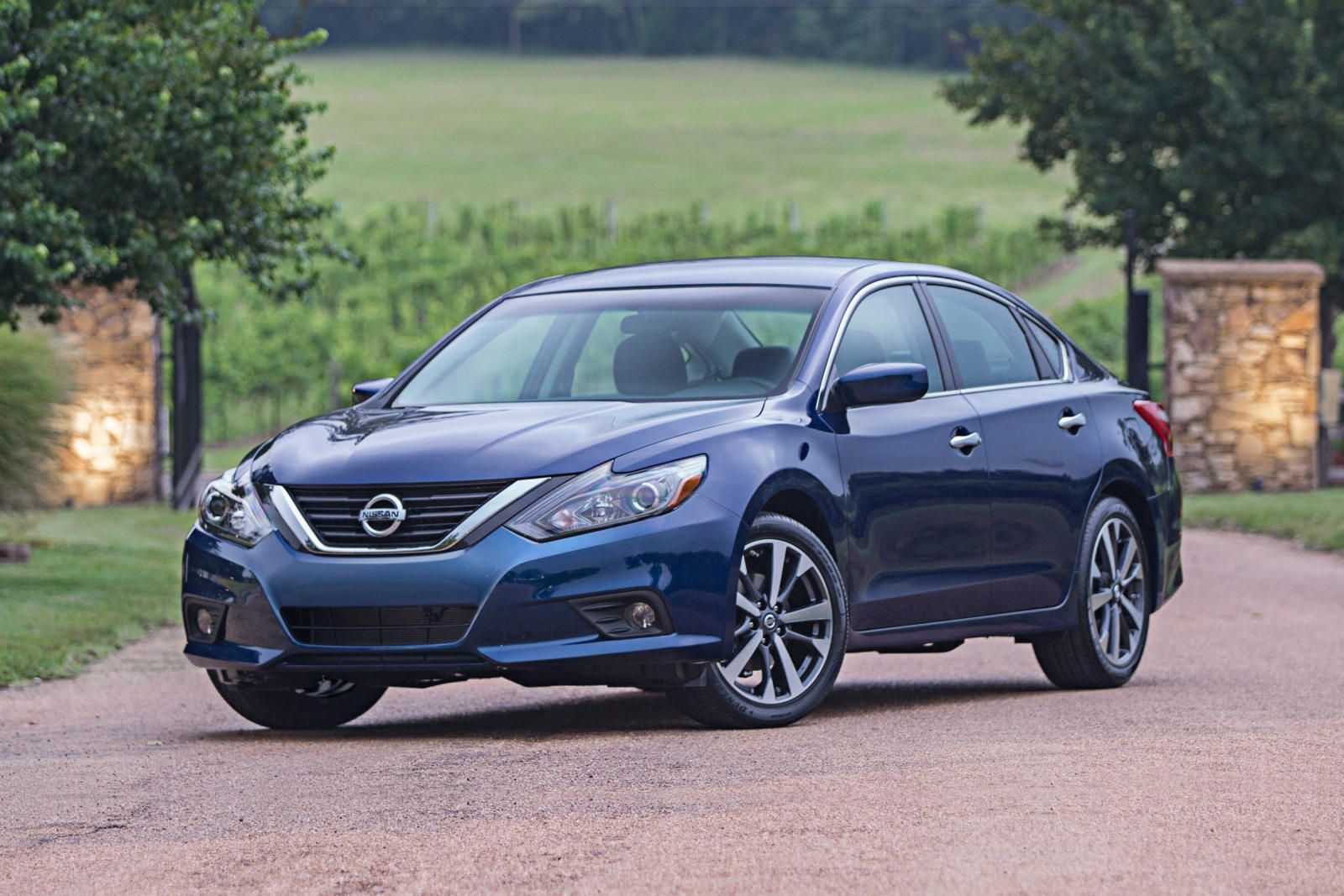 Nissan Altima Generations: All Model Years | CarBuzz