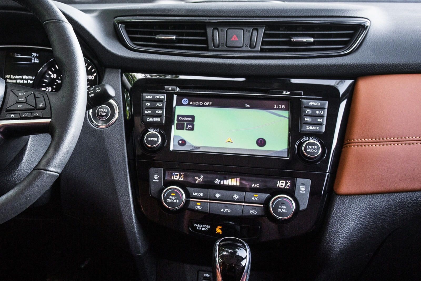 2018 Nissan Rogue Interior Photos