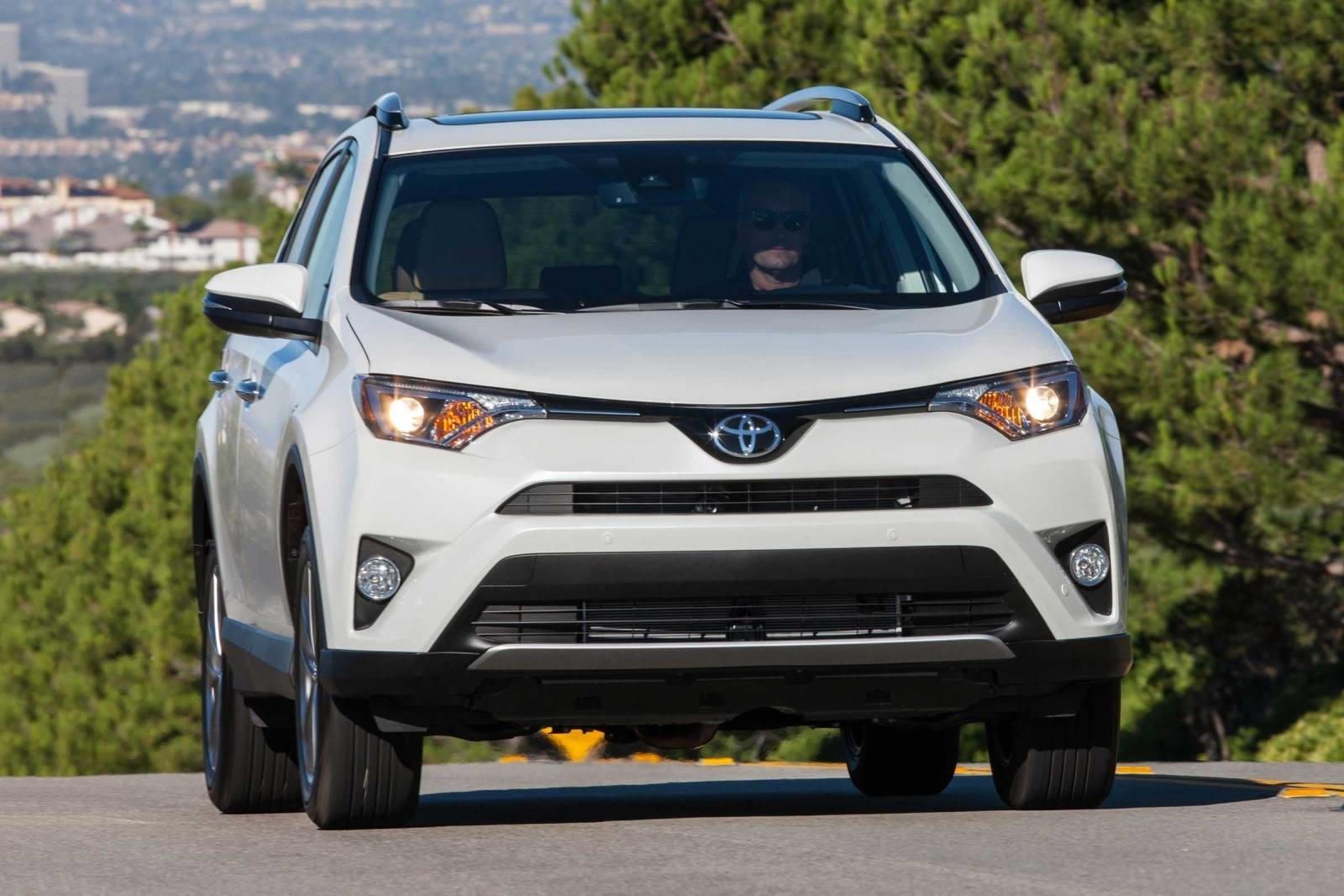 2018 Toyota RAV4 Pricing, Photos & Specs