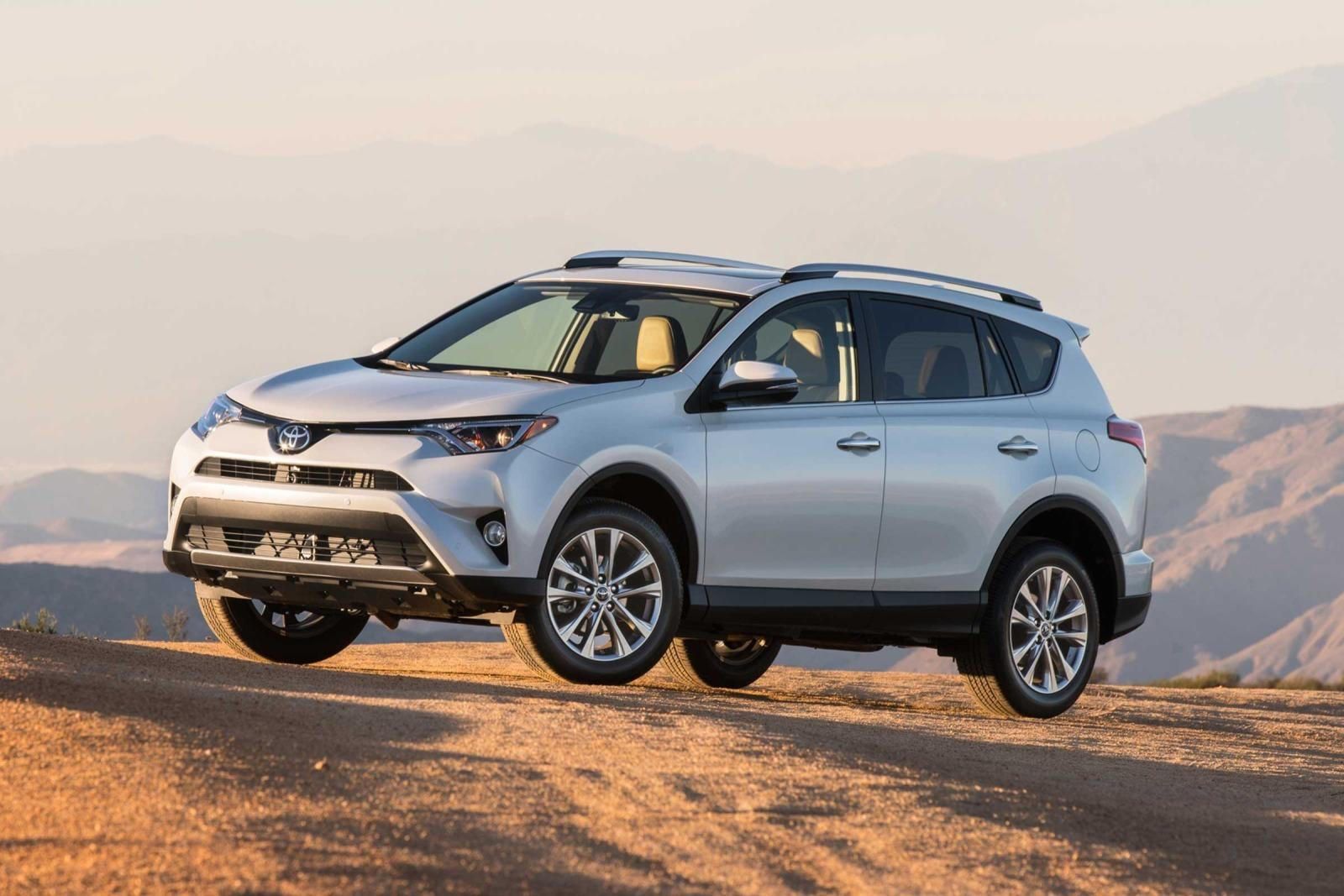 2017 Toyota RAV4 Pricing, Photos & Specs