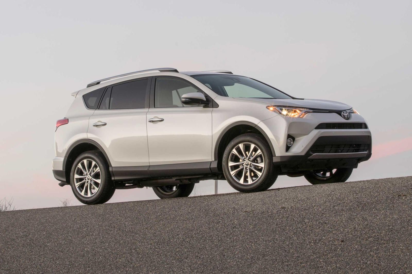 2016 Toyota RAV4 Pricing, Photos & Specs
