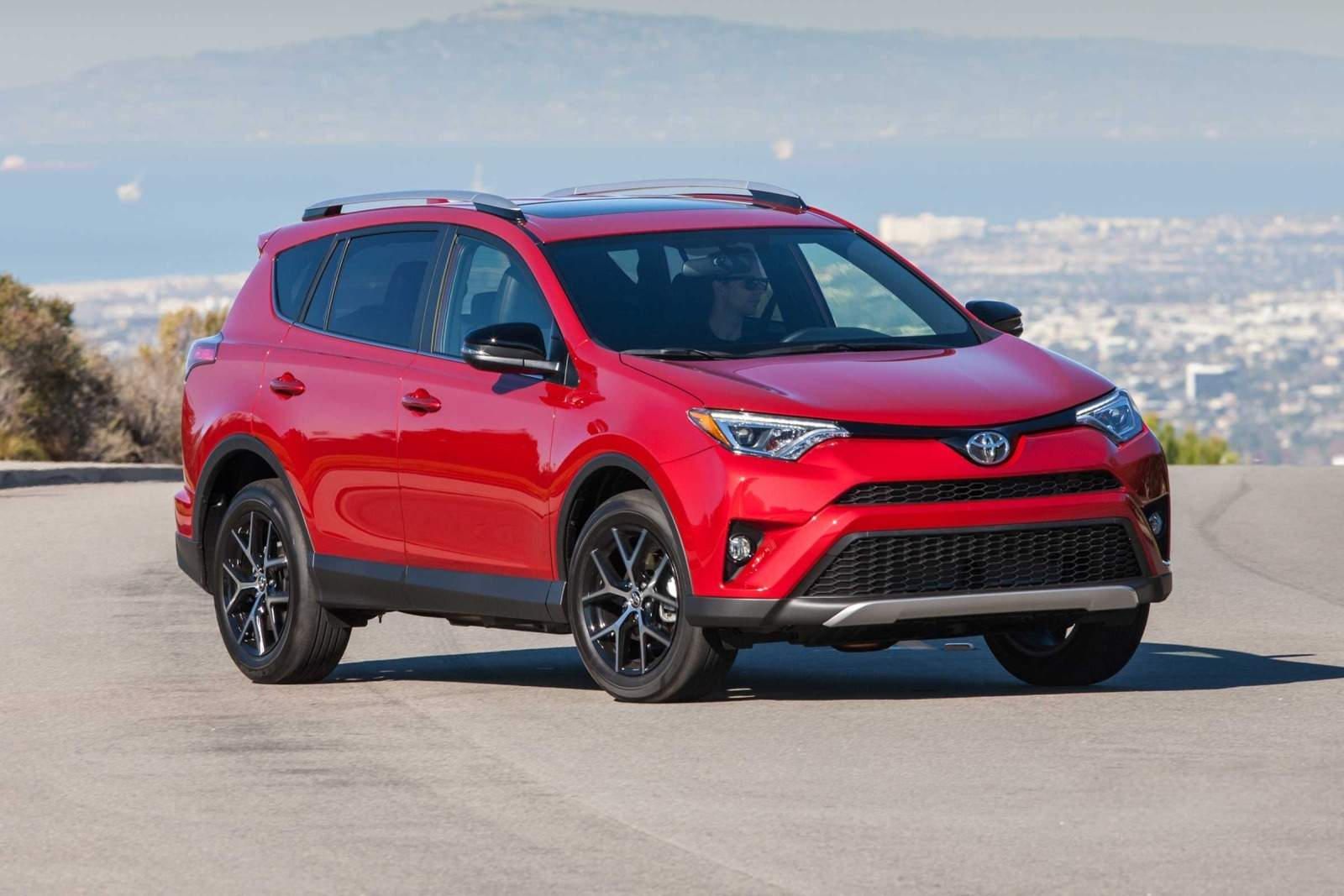 2017 Toyota RAV4 Pricing, Photos & Specs