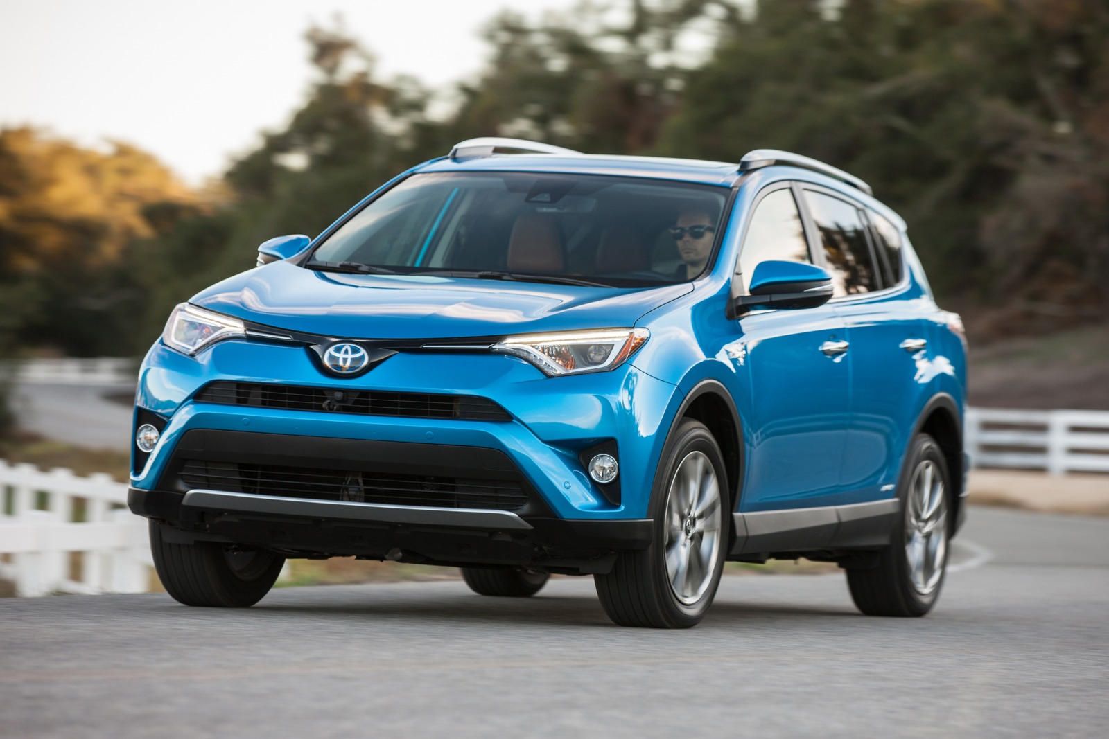 2017 Toyota RAV4 Hybrid Exterior Photos