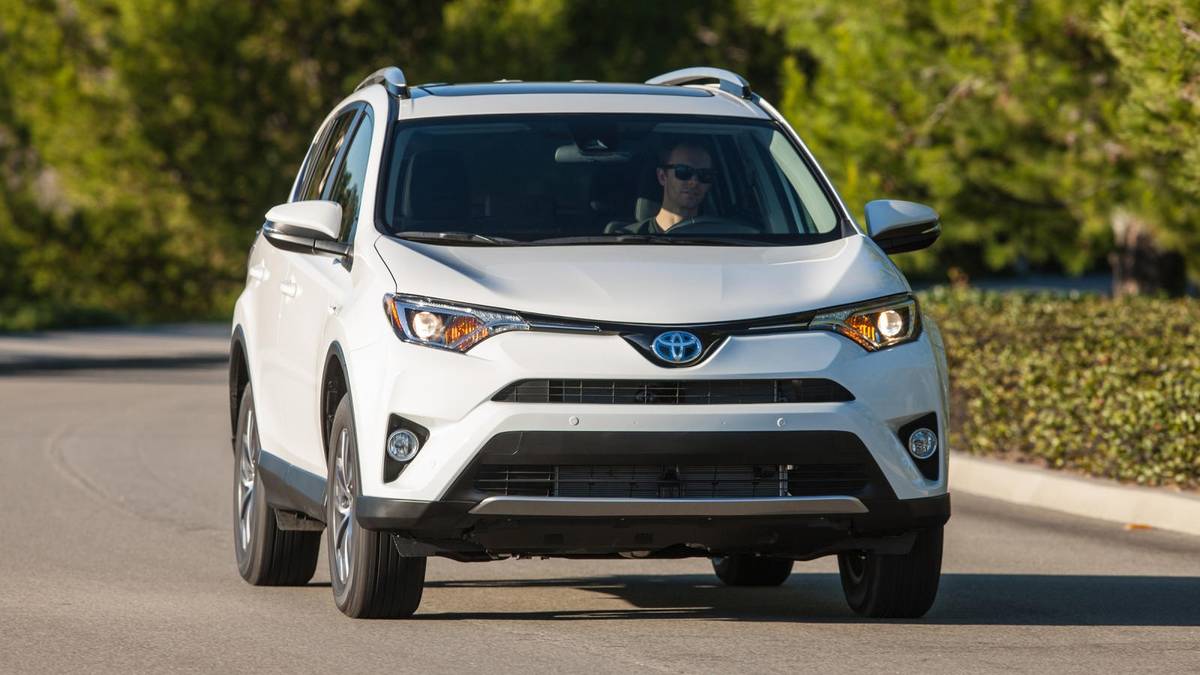 2017 Toyota RAV4 Hybrid Exterior Photos
