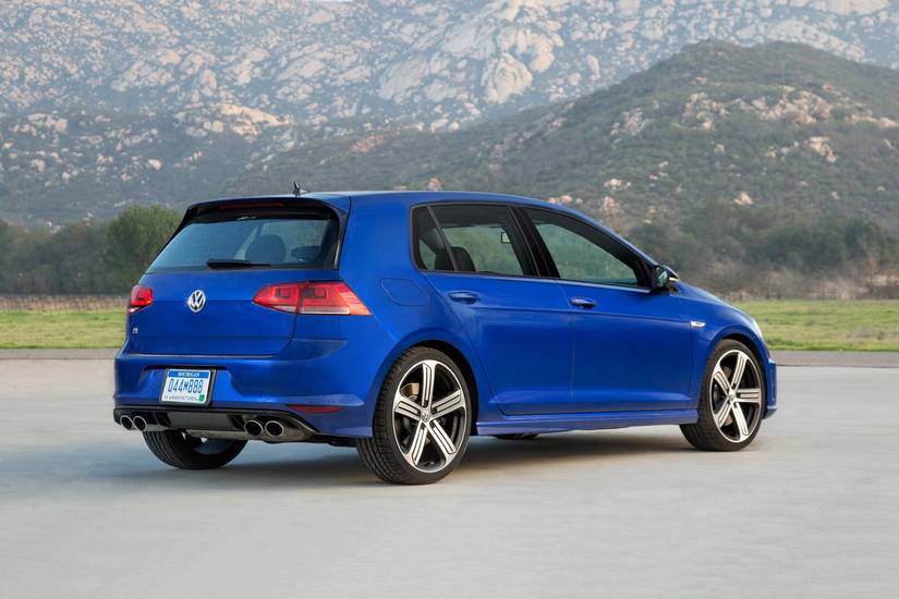 2016 Volkswagen Golf R Pricing, Photos & Specs