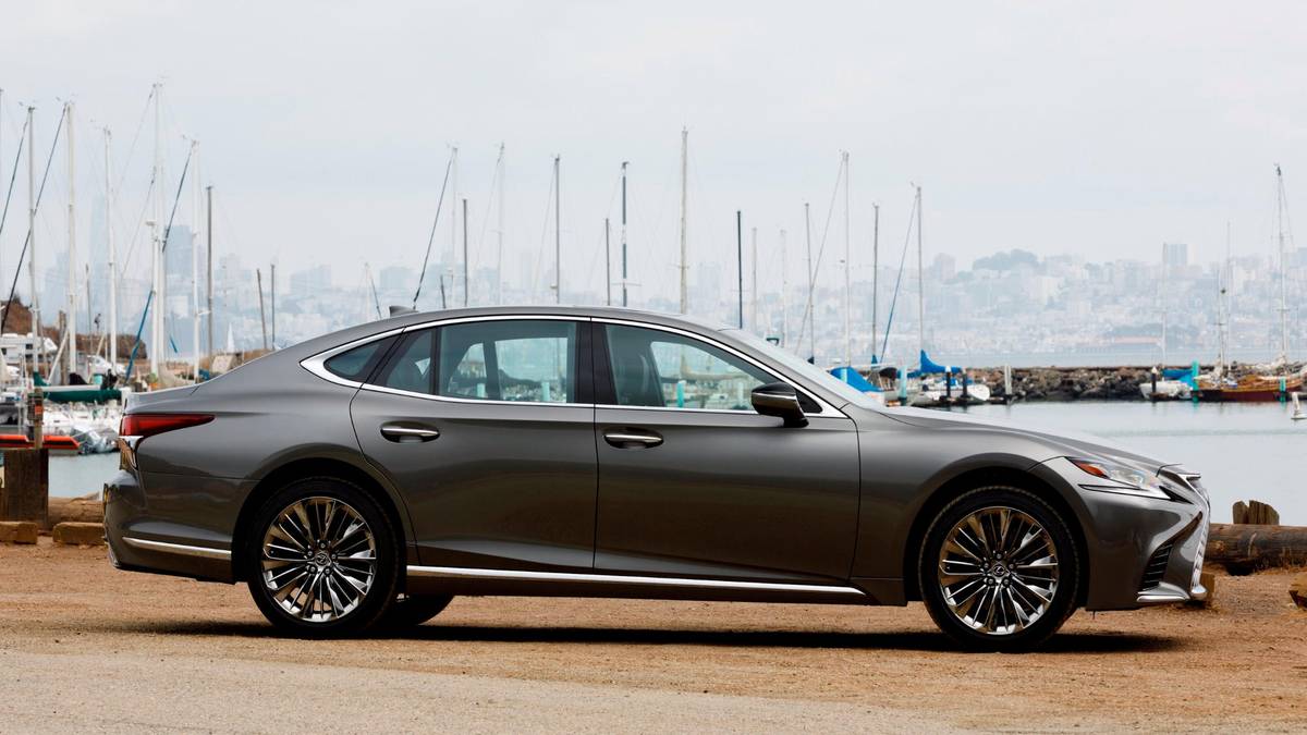 2018 Lexus LS Price Trends