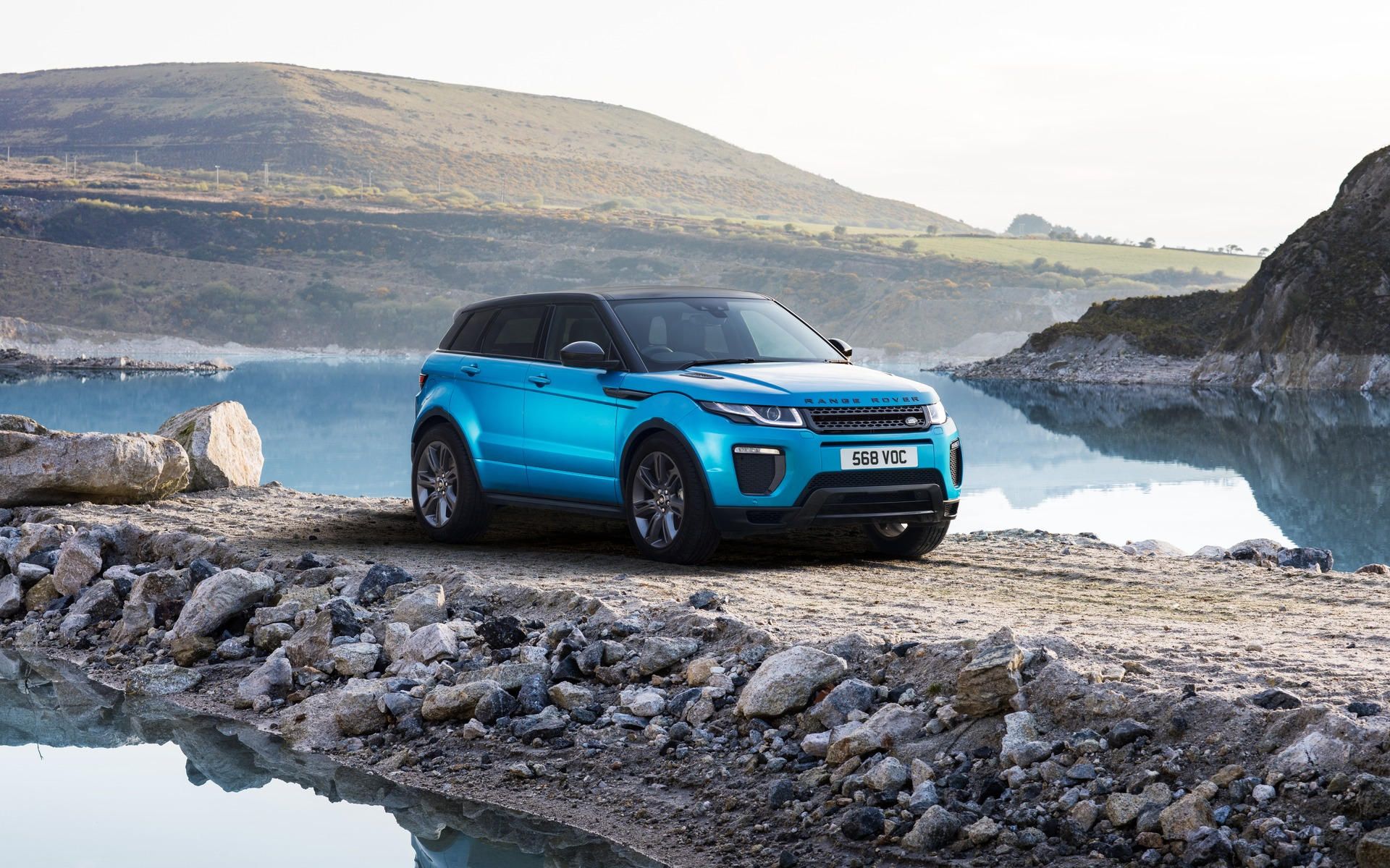 2019 Land Rover Range Rover Evoque Pricing, Photos & Specs