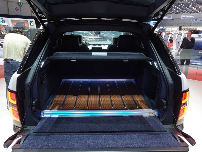 JLR SVO Has Brought A Very Special Range Rover SV Coupe To Geneva