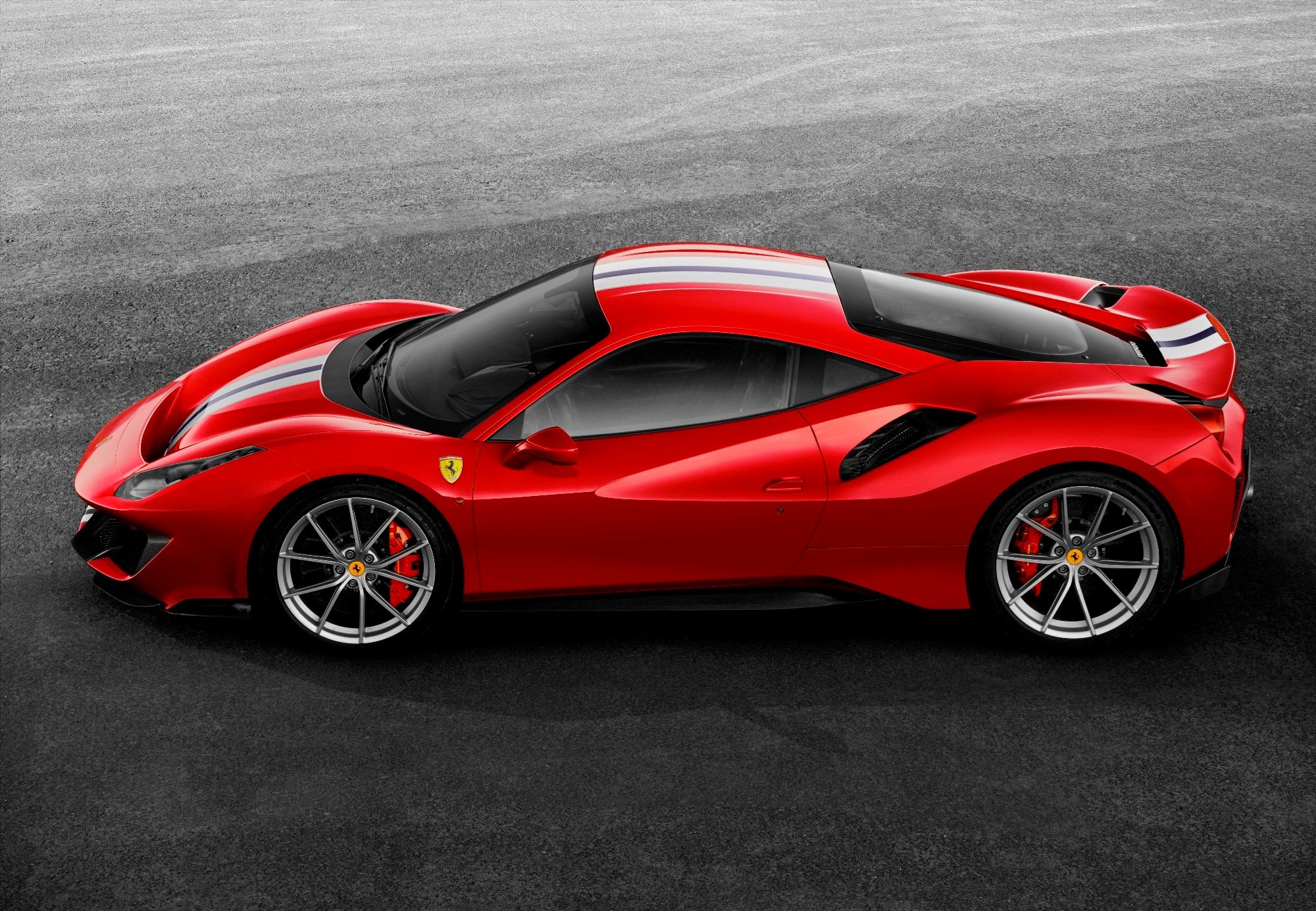 『入手困難』Ferrari 488 PISTA カタログ 5枚入り フェラーリ 488 Pista 2019年モデルの価格・グレード一覧 価格.com