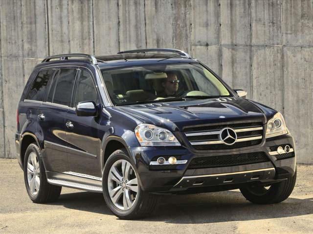 Mercedes-Benz Set to Unveil New GL at New York