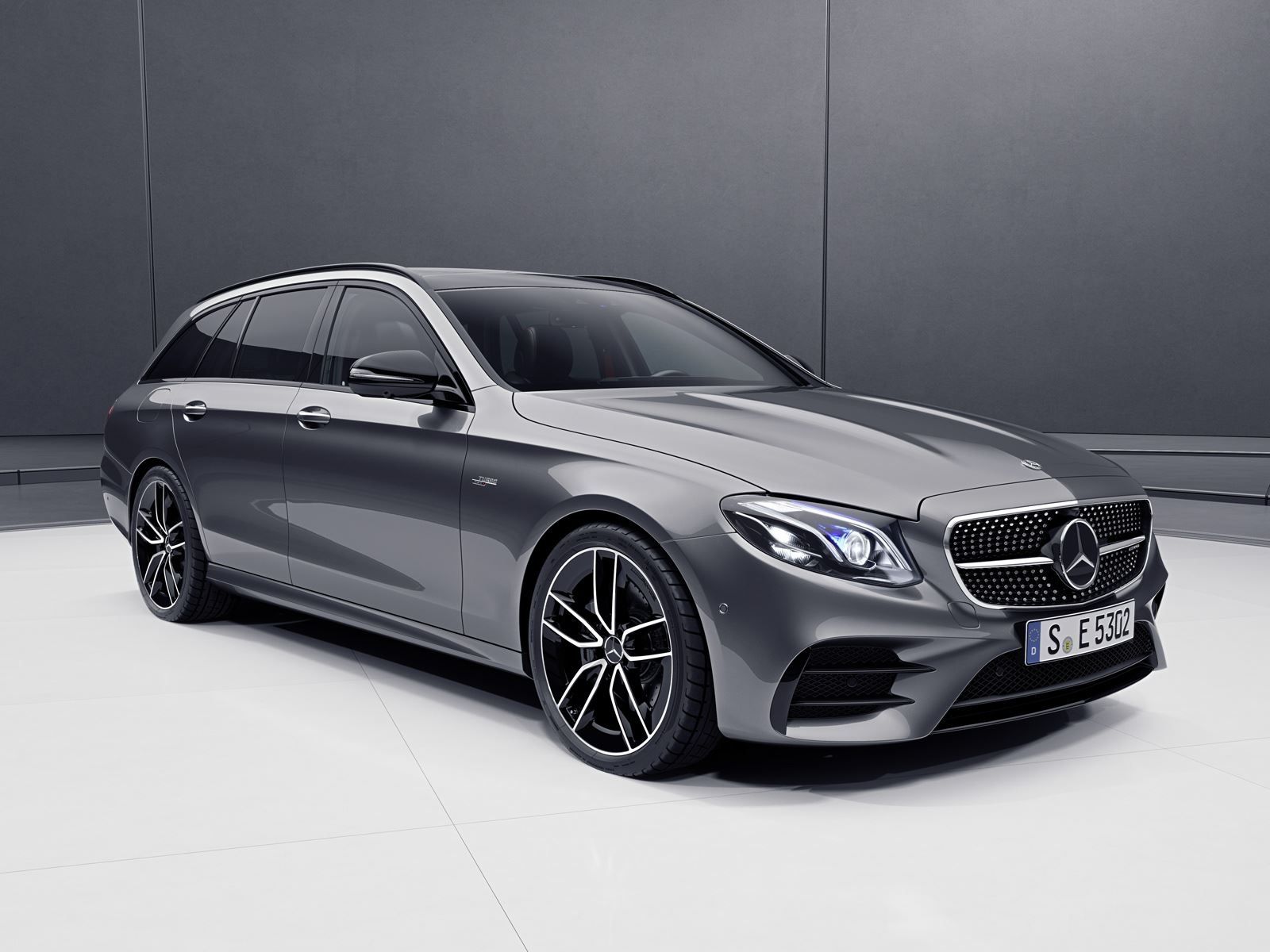 E53 AMG Mercedes benz 245/40 R19 4本 E53 AMG Mercedes benz 245/40 R19 4本