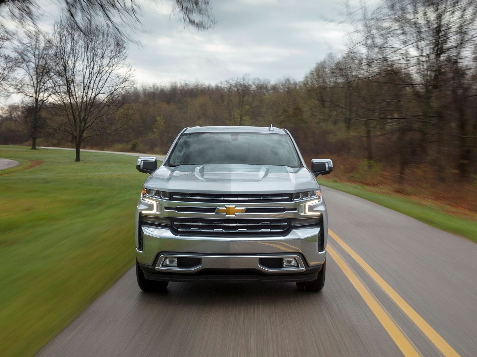 Surprise! 2019 Chevrolet Silverado 1500 Gets New Turbo Four With 310 HP