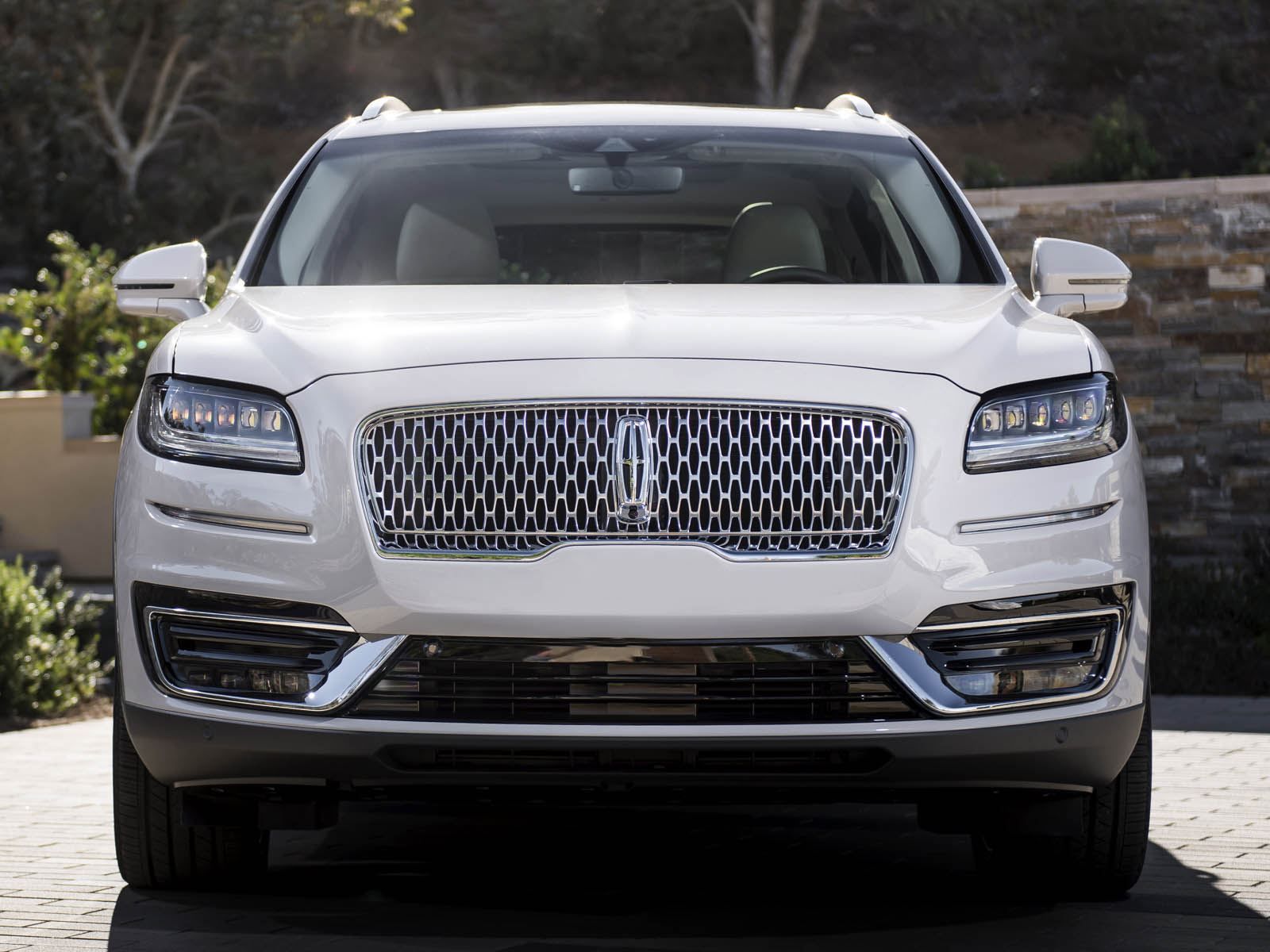 2019 Lincoln Nautilus Gets A Slight Price Bump Over The MKX It