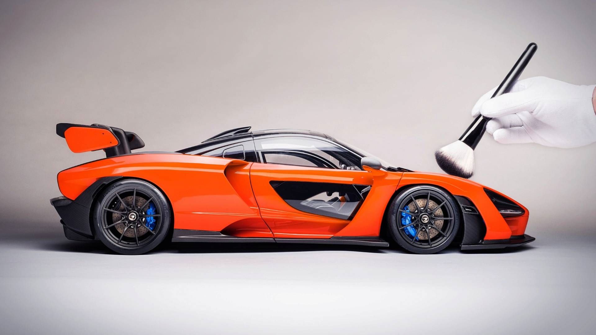 This McLaren Senna Replica Model Is Insanely Detailed