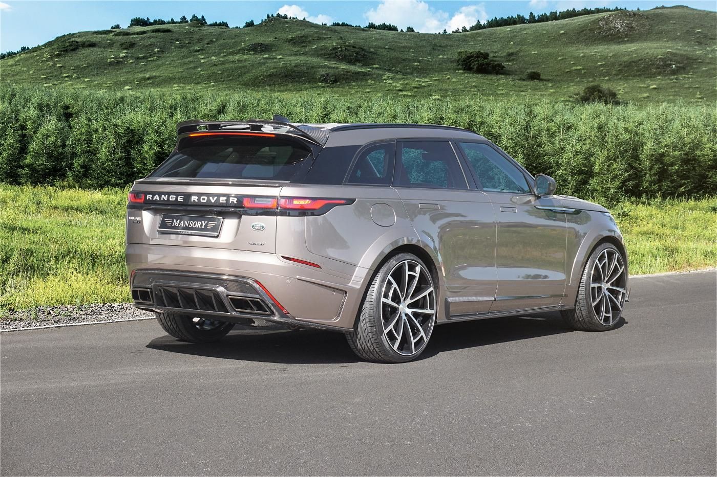 8 Modified Range Rover Nightmares