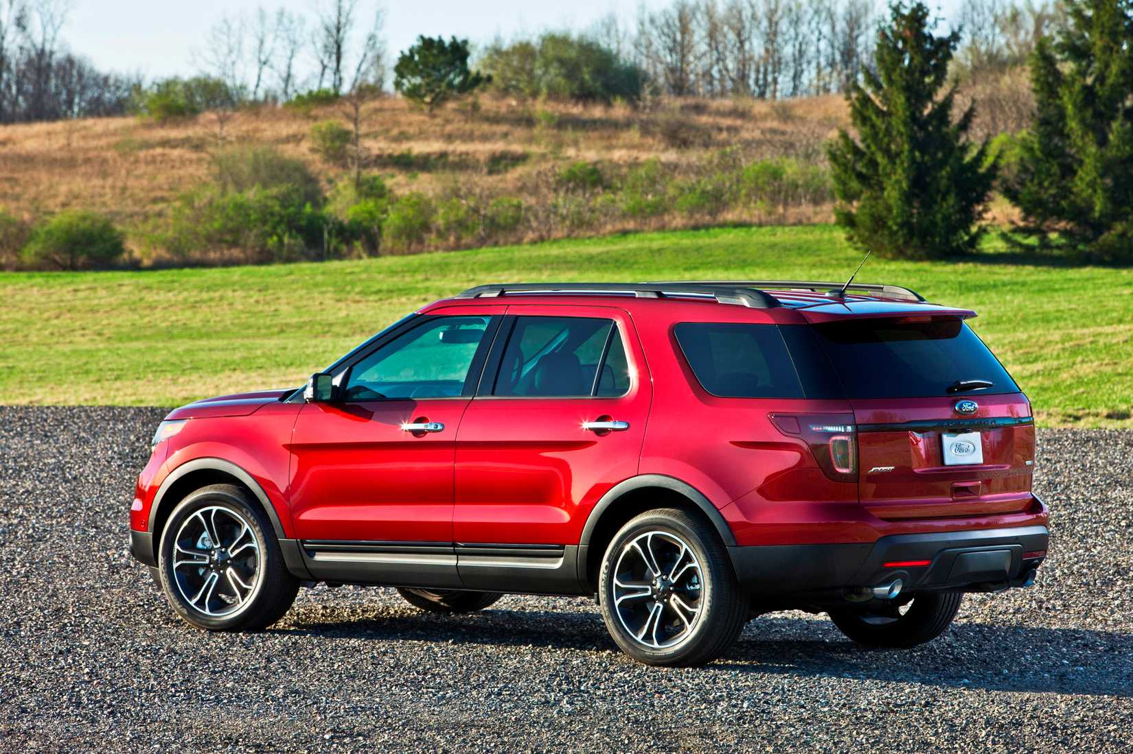 2011 Ford Explorer Pricing, Photos & Specs