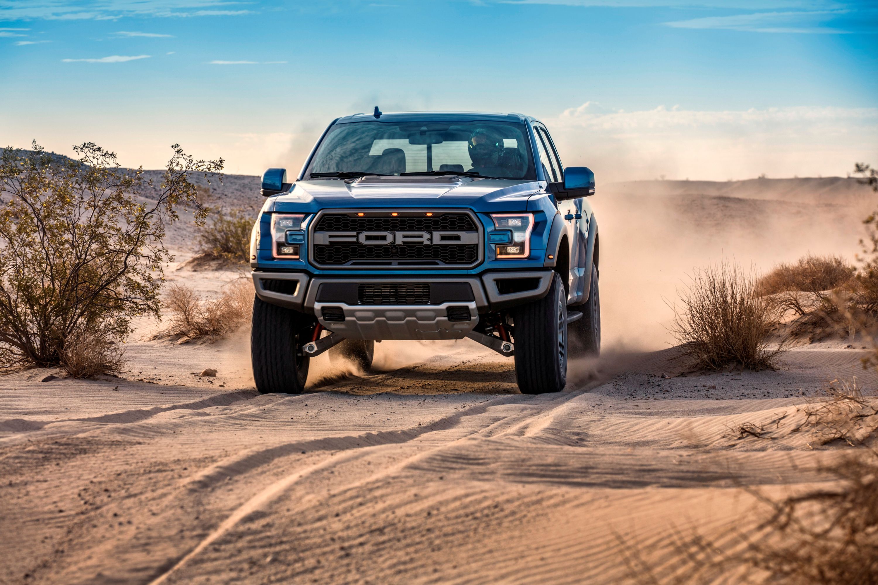 2018 Ford F-150 Raptor Pricing, Photos & Specs
