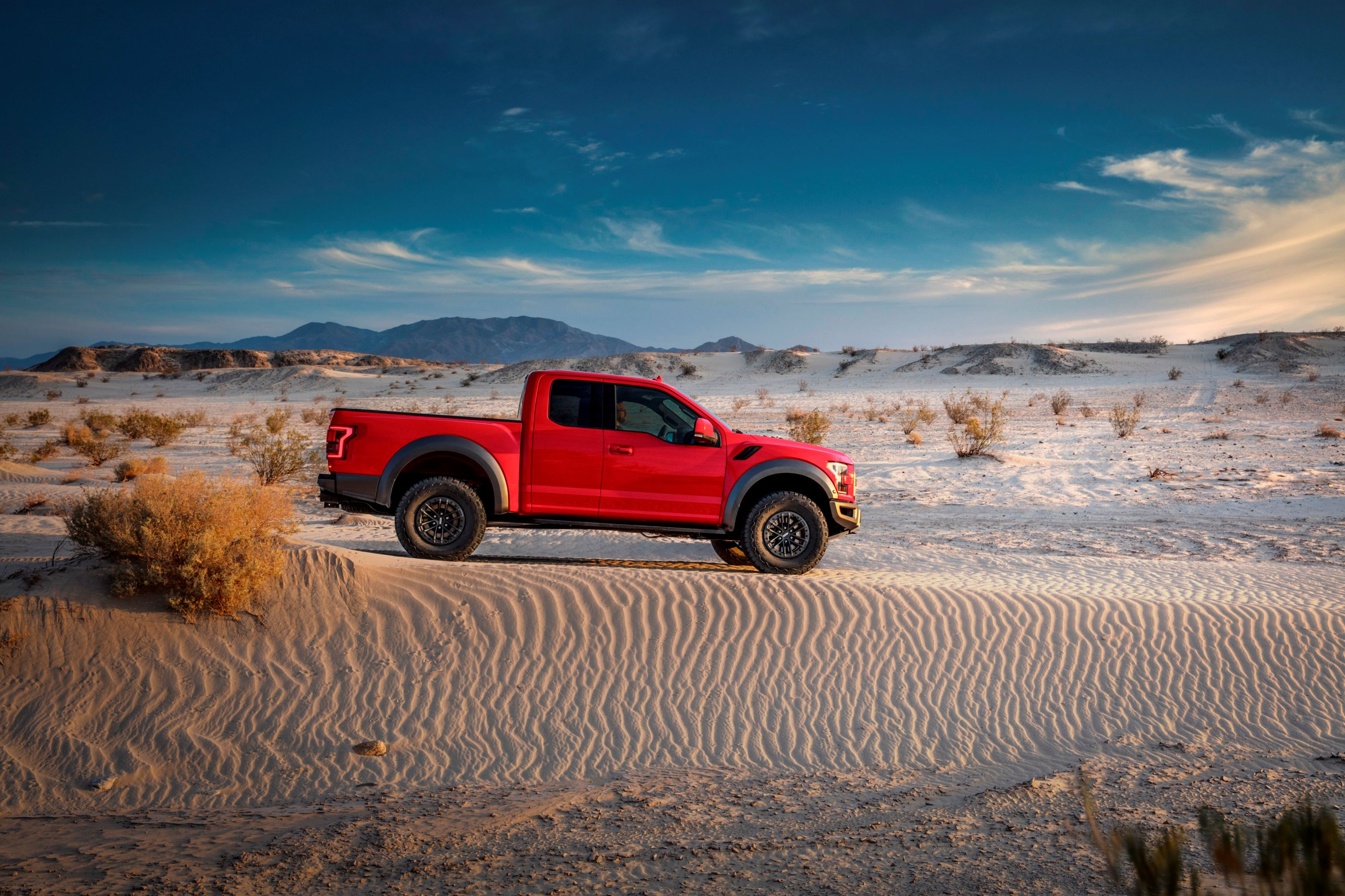 2018 Ford F-150 Raptor Pricing, Photos & Specs