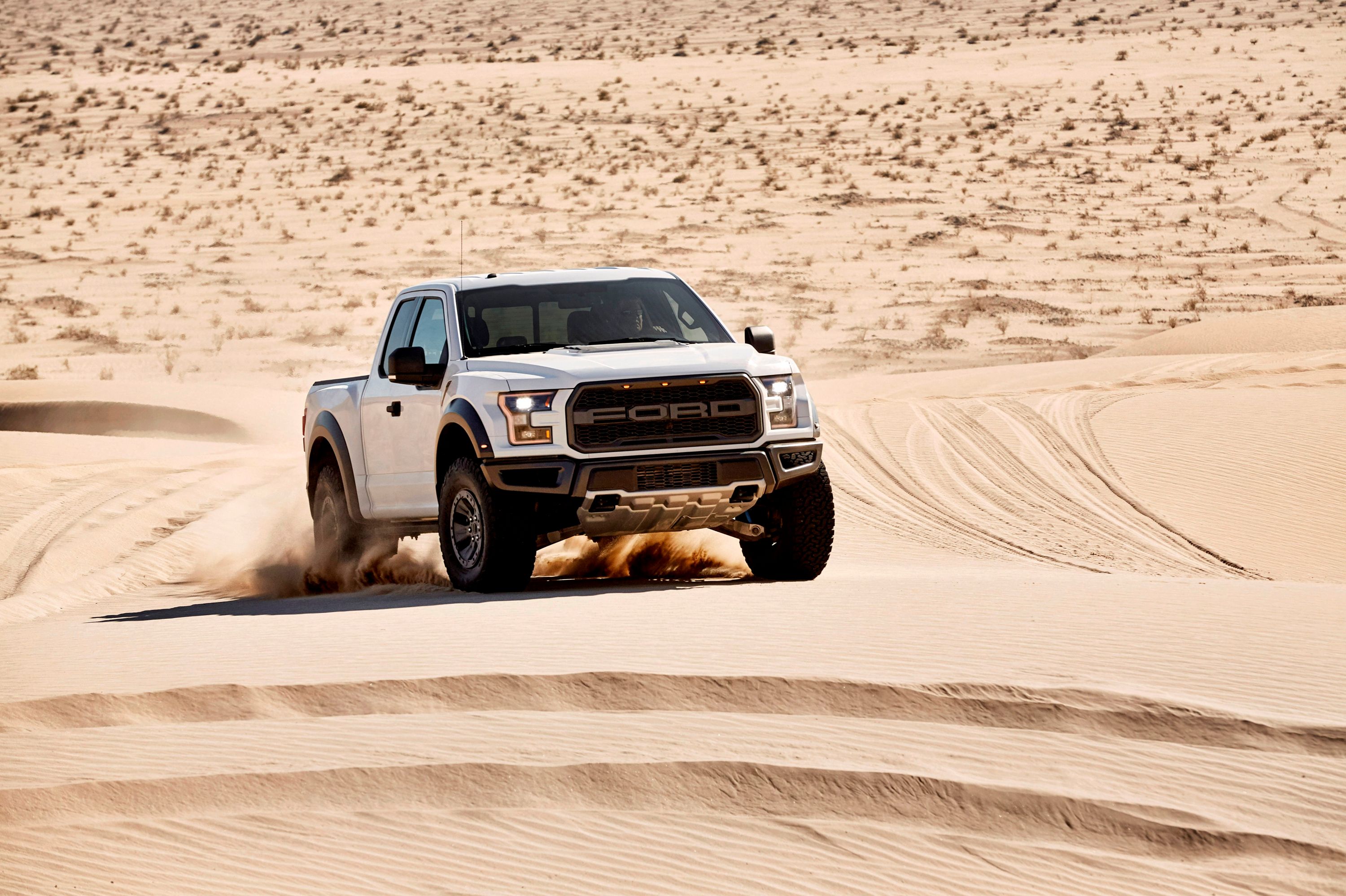 2018 Ford F-150 Raptor Pricing, Photos & Specs
