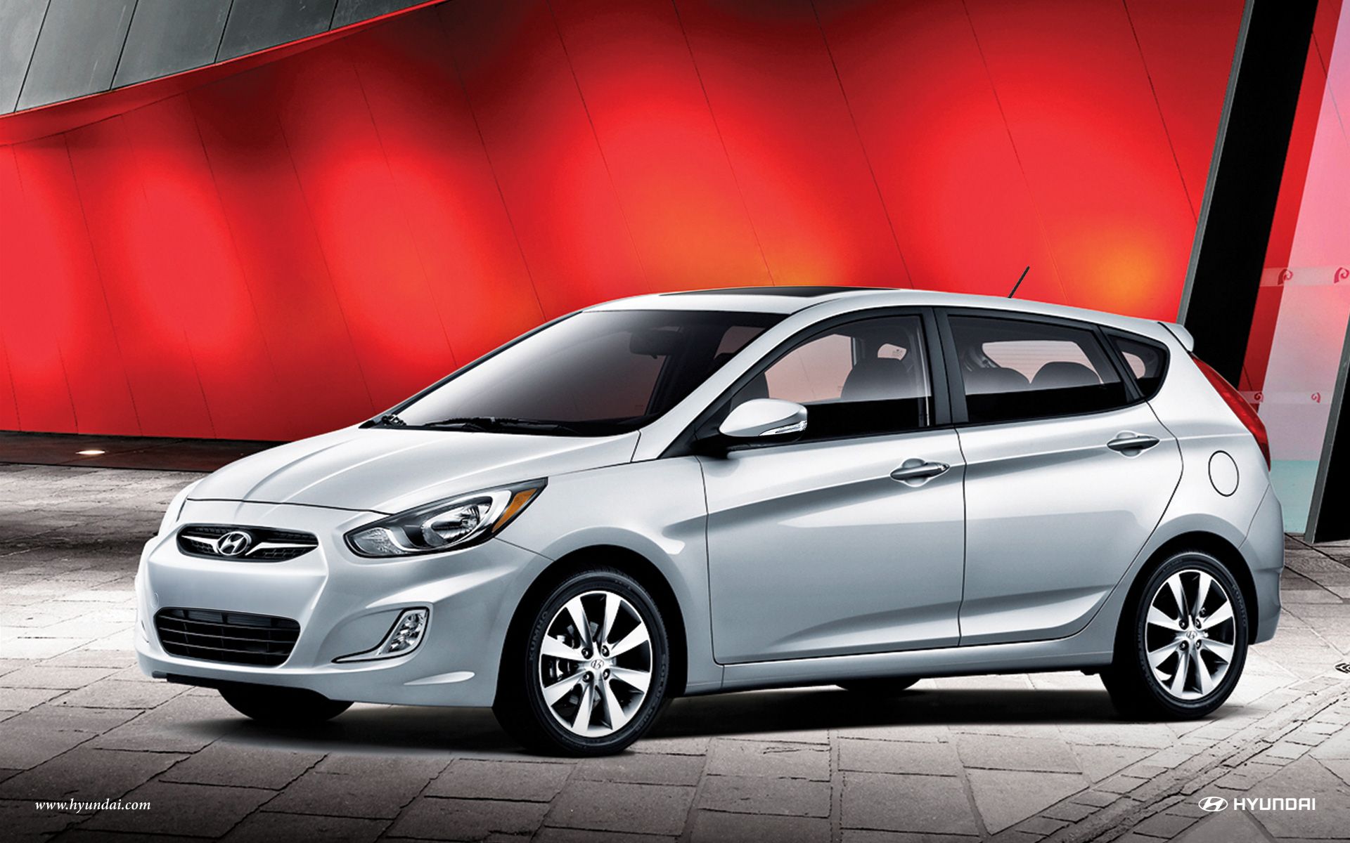 2012 deals accent hatchback