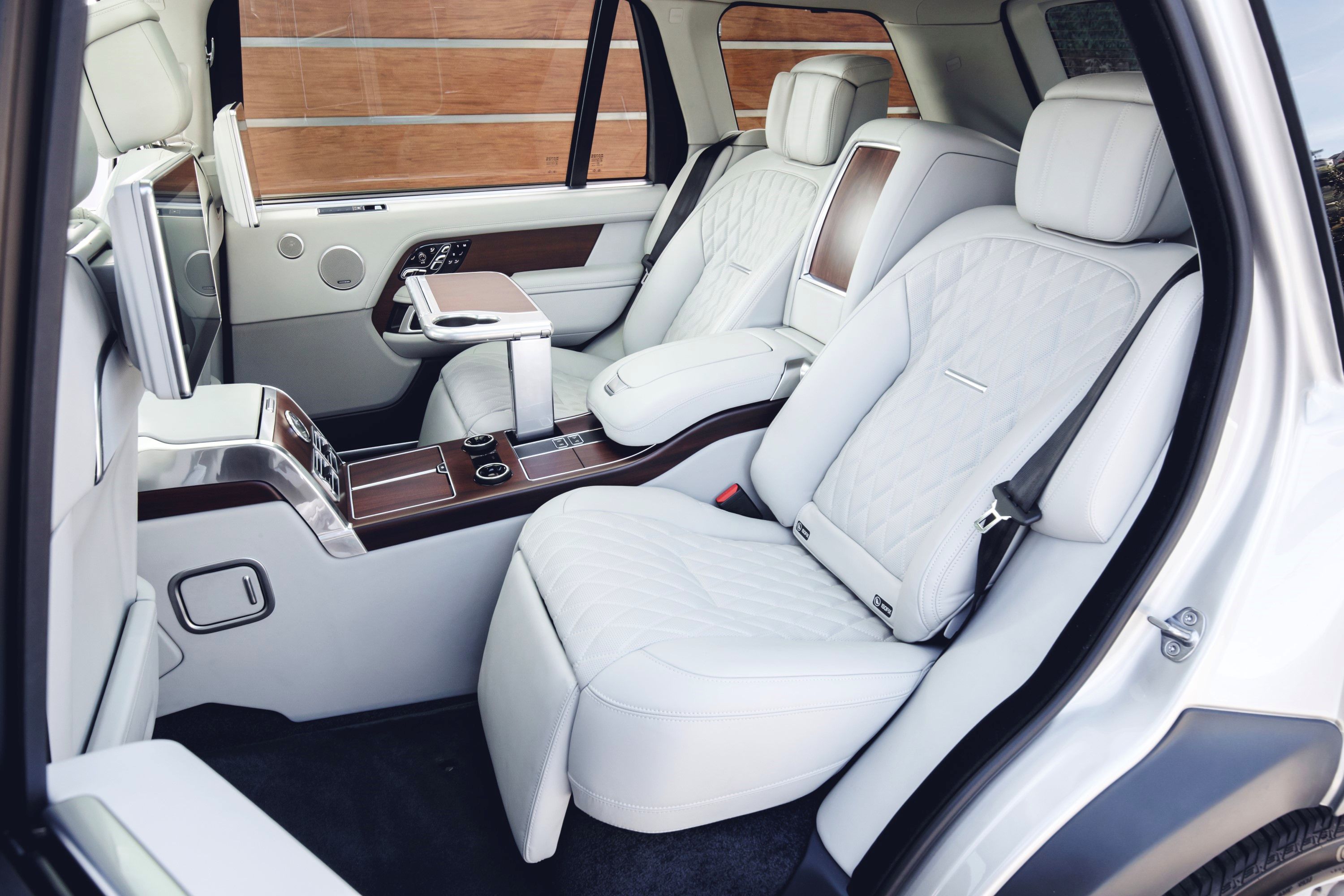 2020 Land Rover Range Rover Hybrid Interior Photos