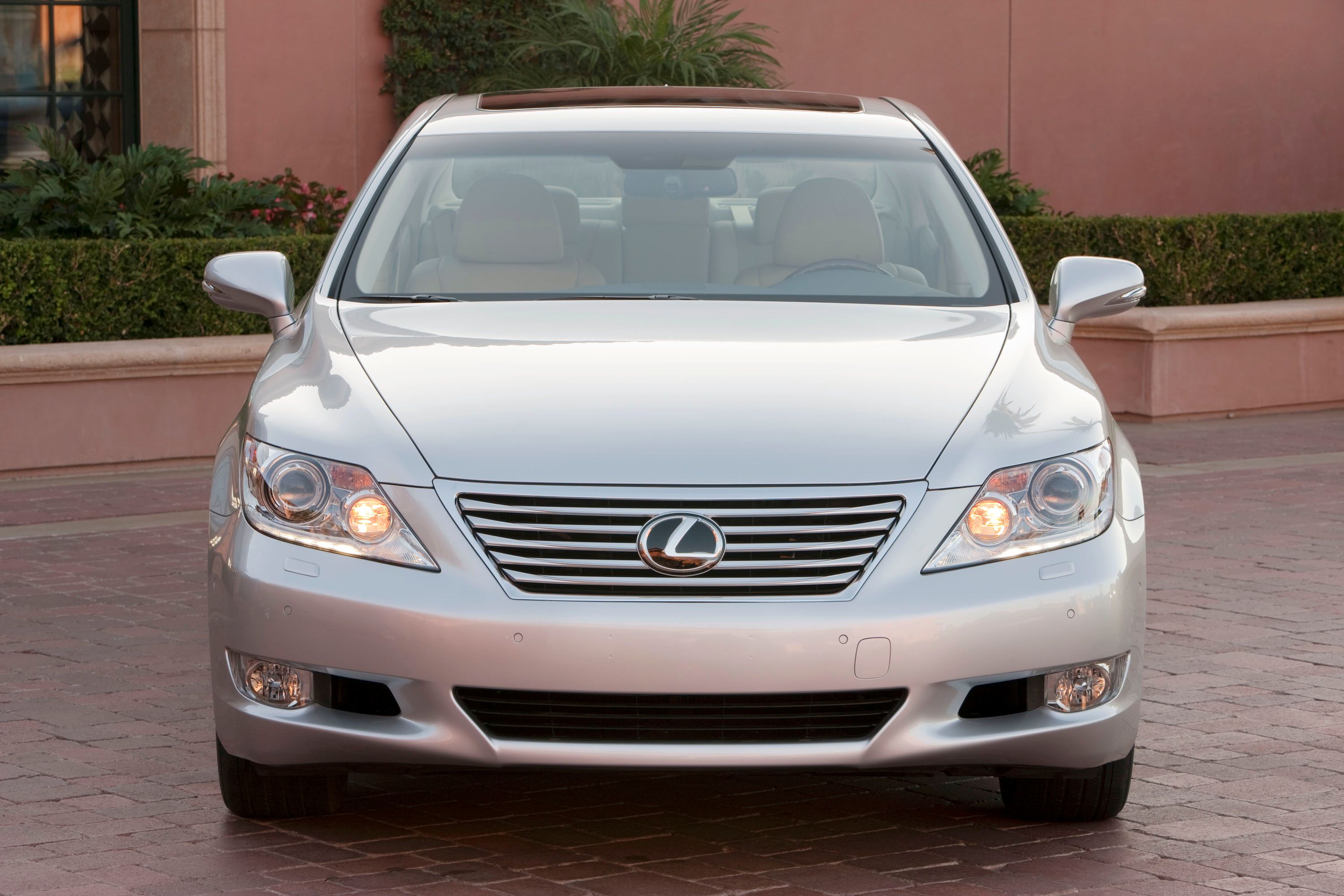 Lexus LS Generations: All Model Years | CarBuzz