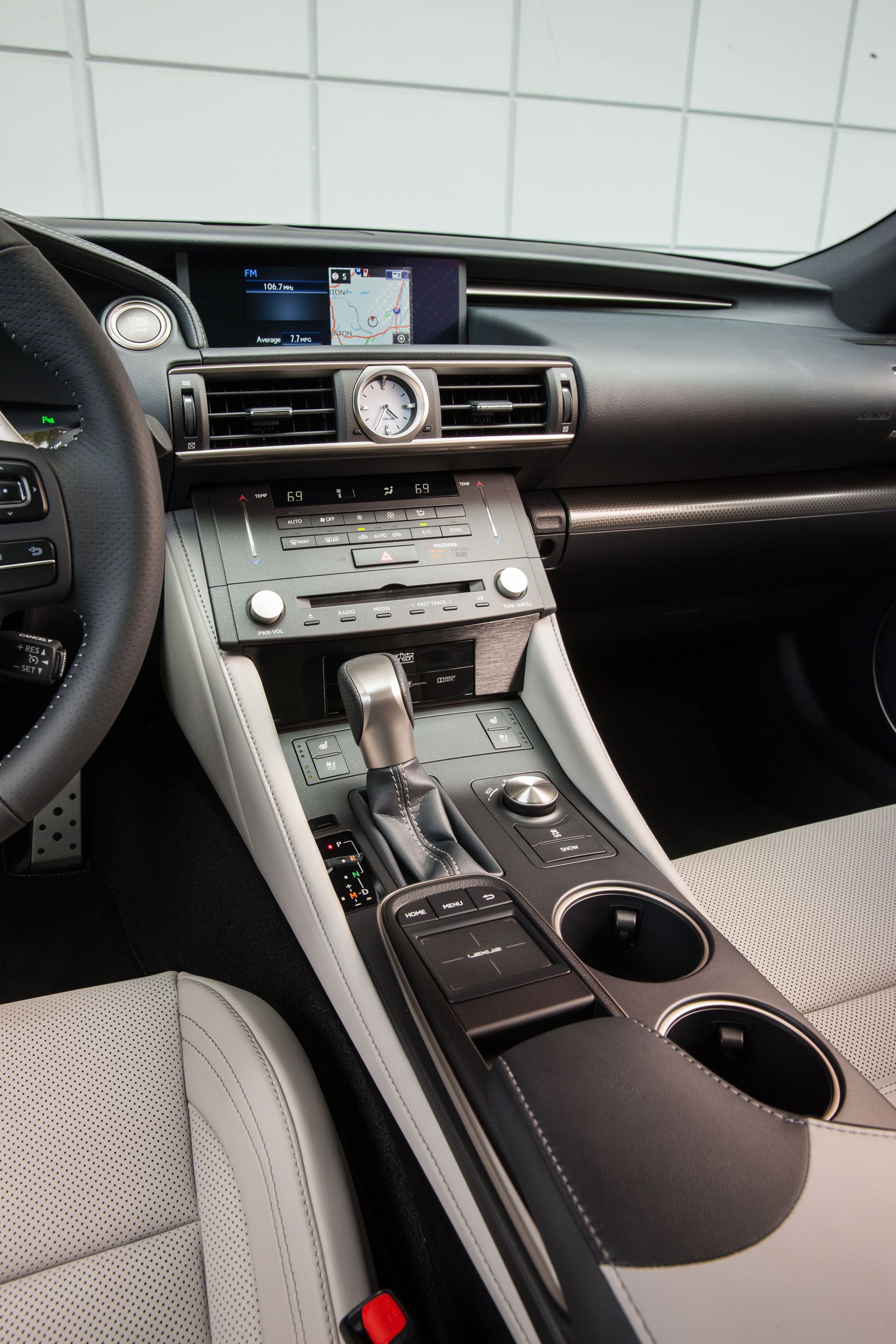 2017 Lexus RC Interior Photos