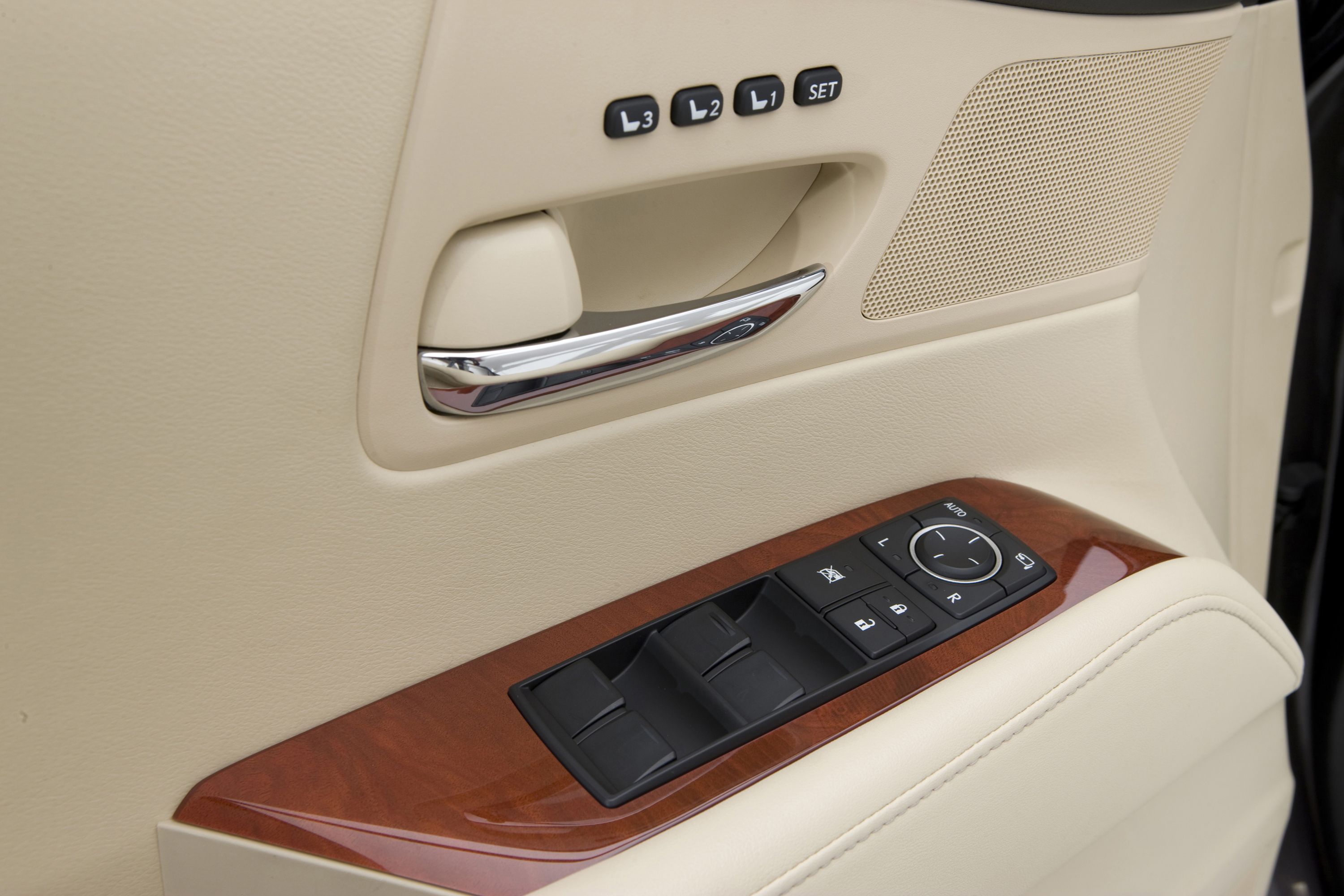 2011 Lexus RX Hybrid Interior Photos