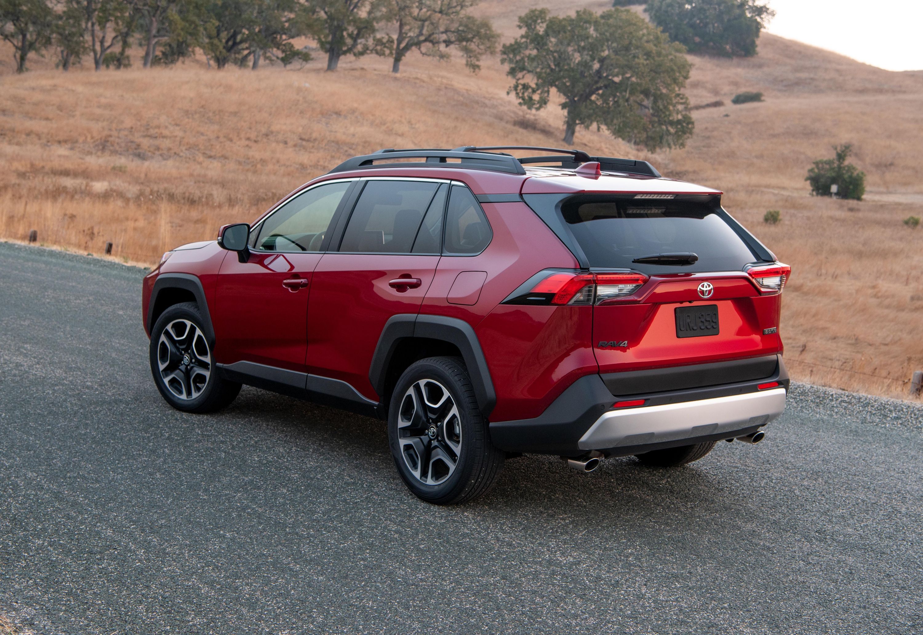 2020 Toyota RAV4 Pricing, Photos & Specs