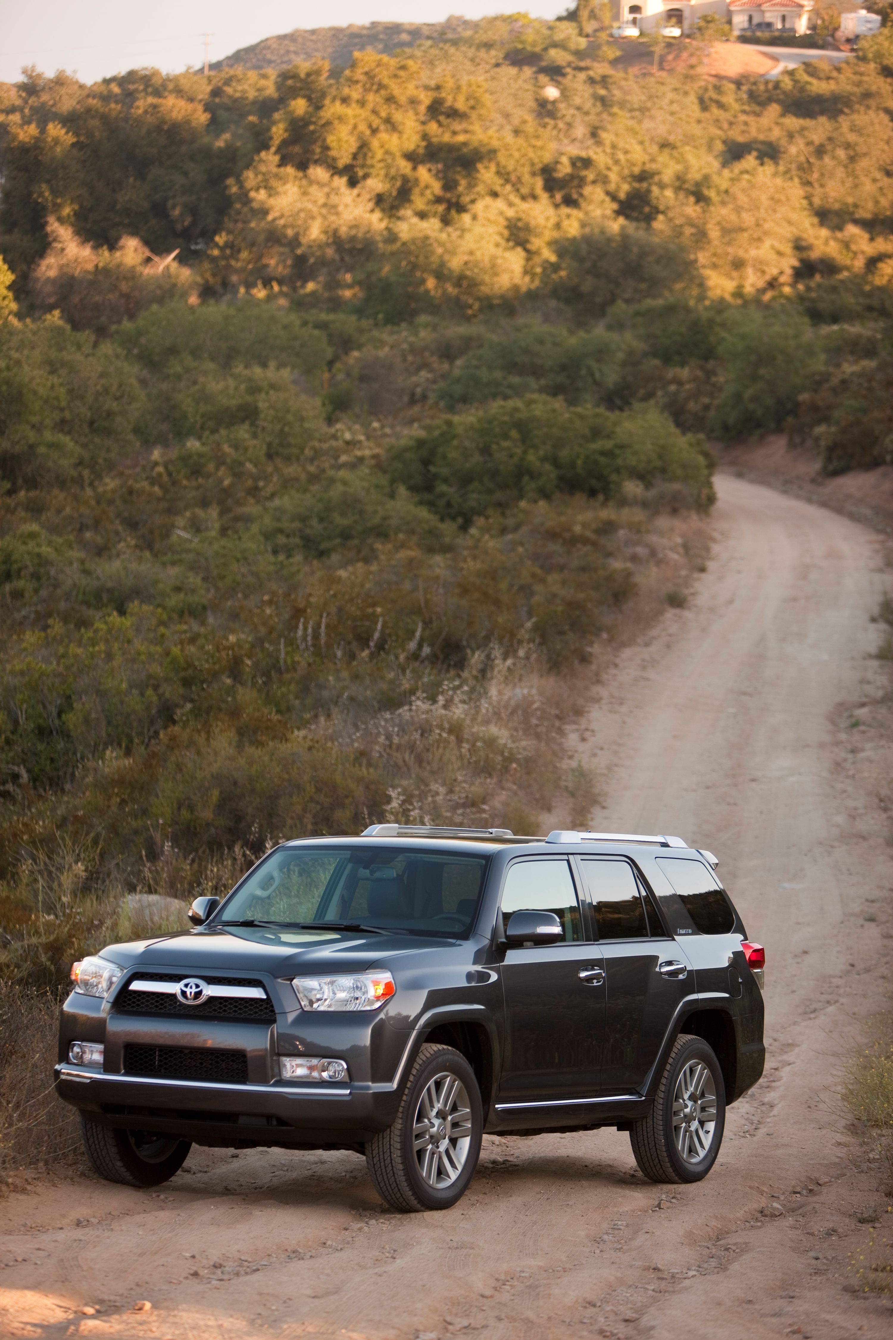 2013 Toyota 4Runner Pricing, Photos & Specs