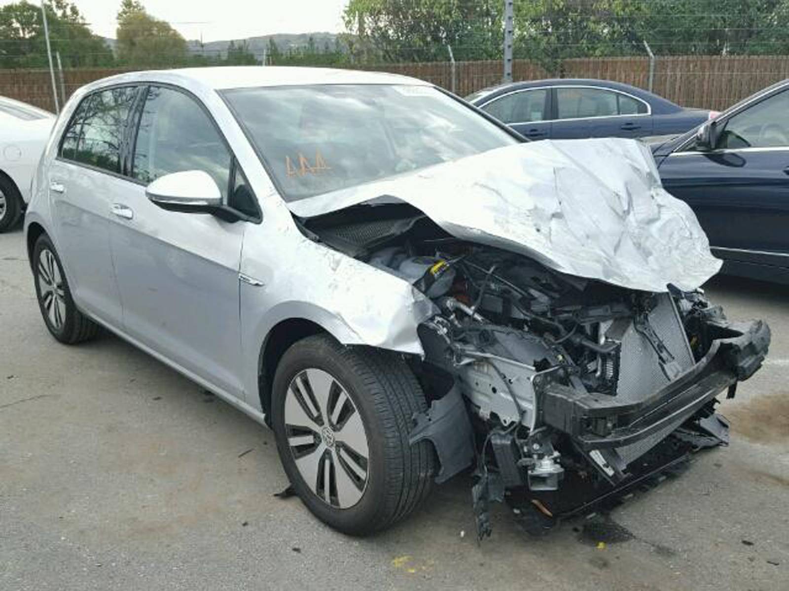 Evs Randomly Explode Here's Proof EV's Don't Always Explode After Crashing