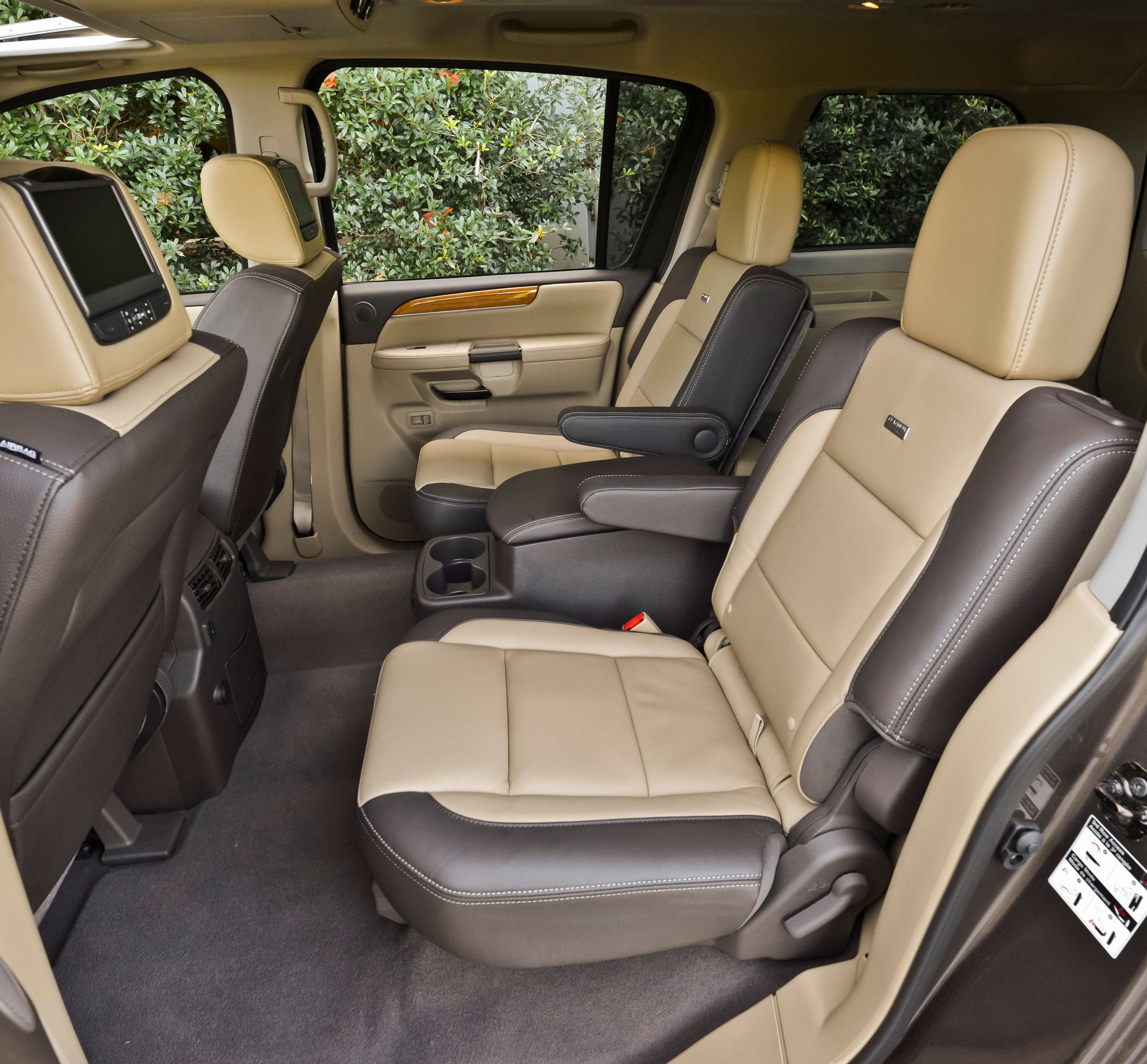 2015 Nissan Armada Photos Interior CarBuzz