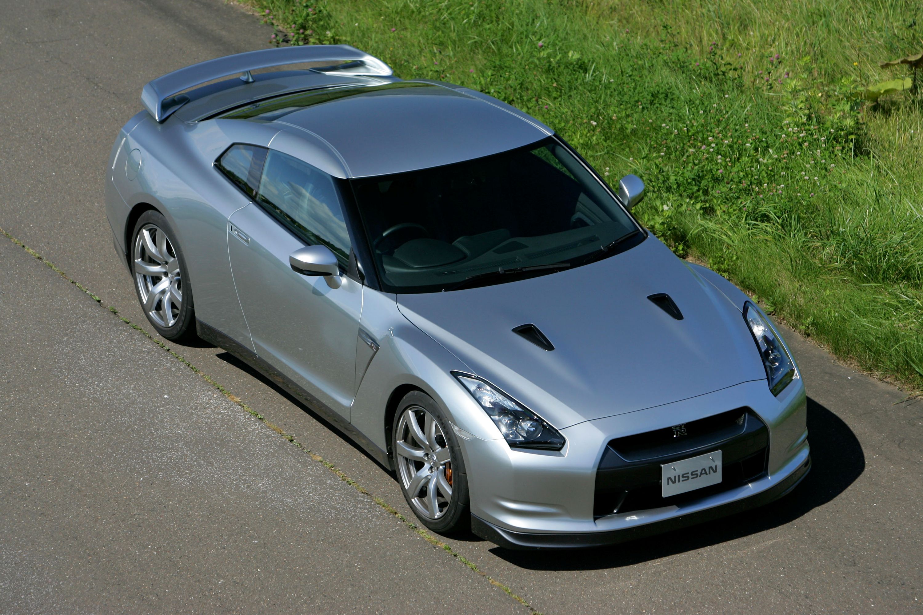 Nissan GT-R Generations: All Model Years | CarBuzz