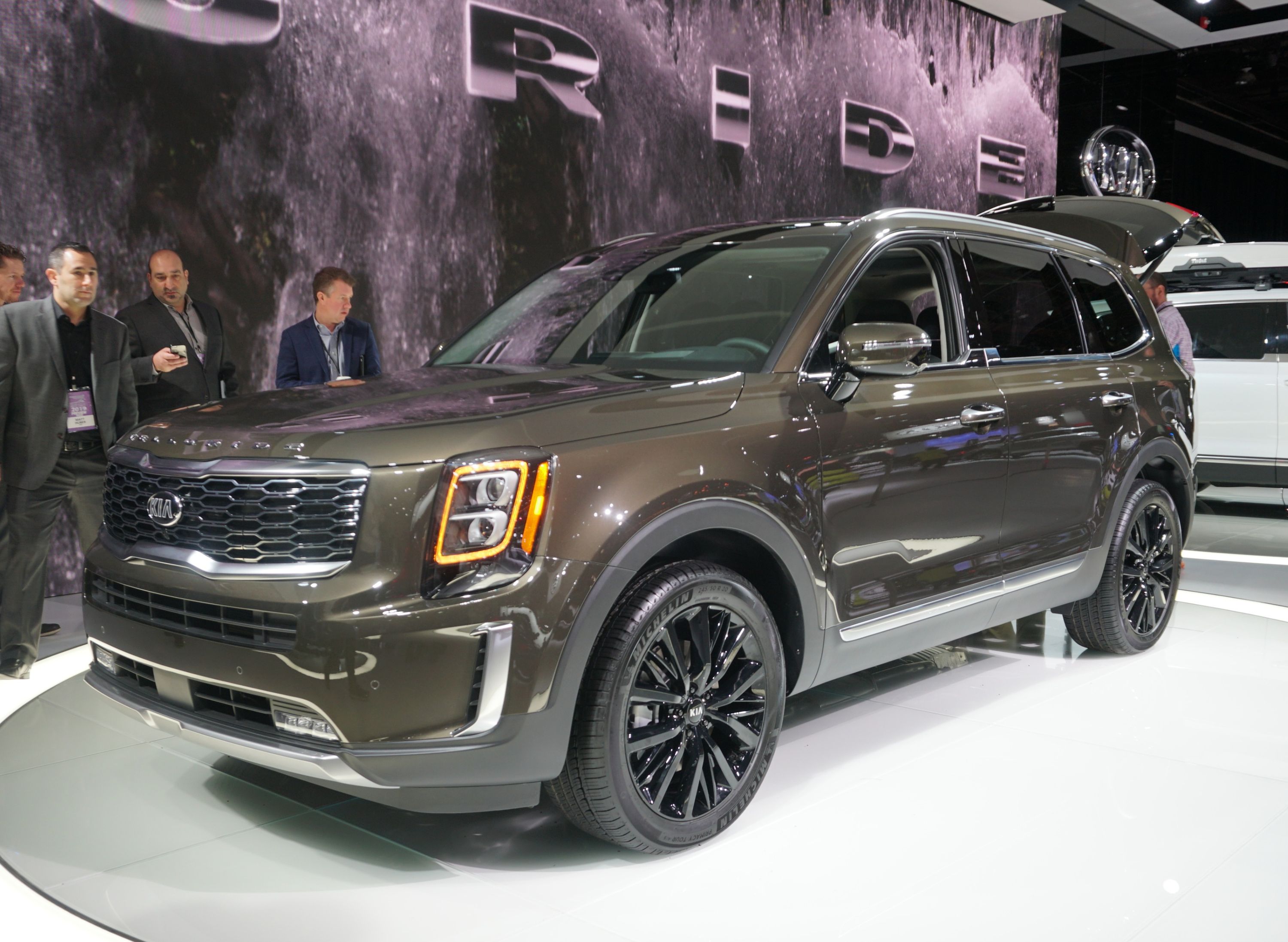 Big And Bold 2020 Kia Telluride Has Arrived