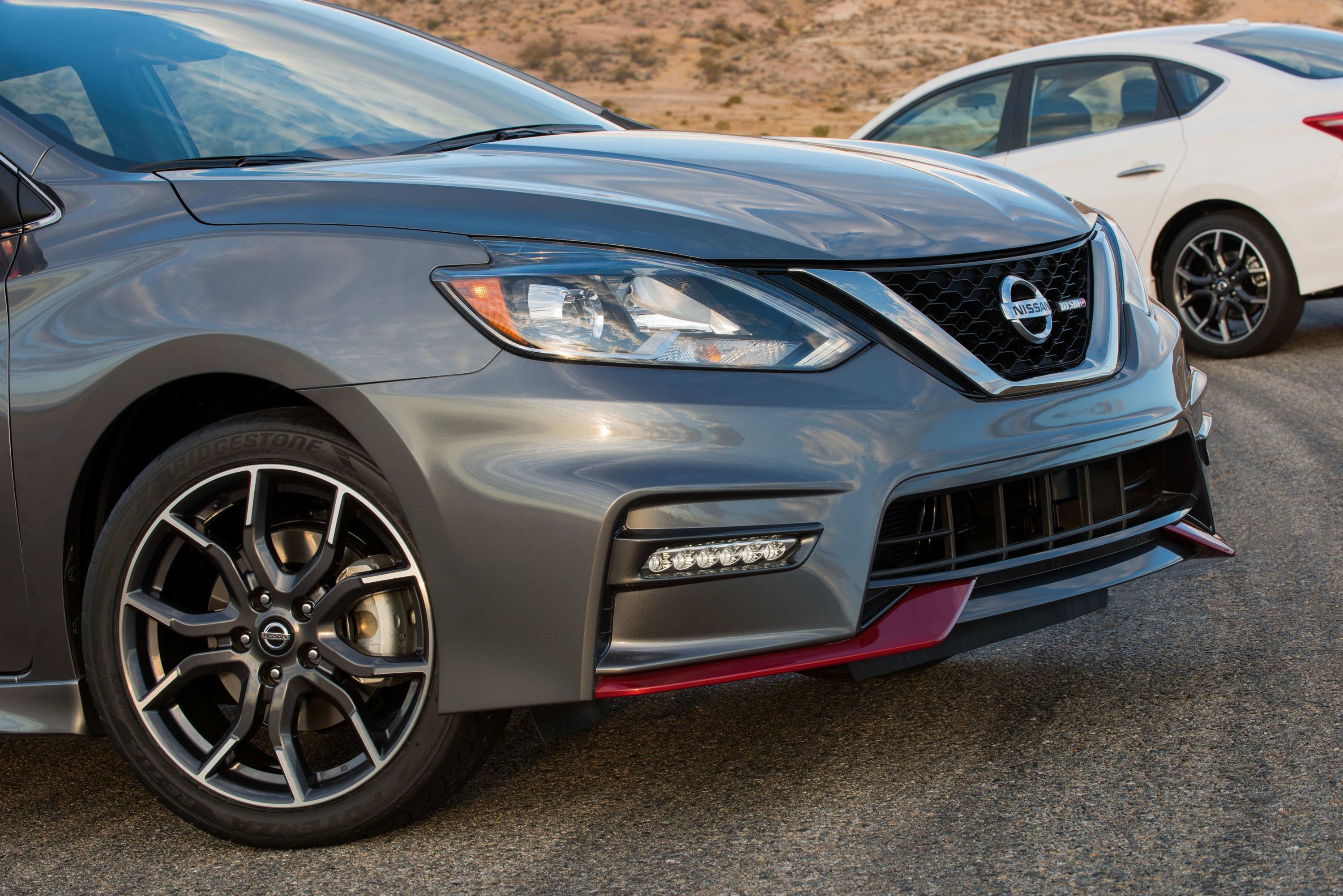 2018 Nissan Sentra NISMO Exterior Photos
