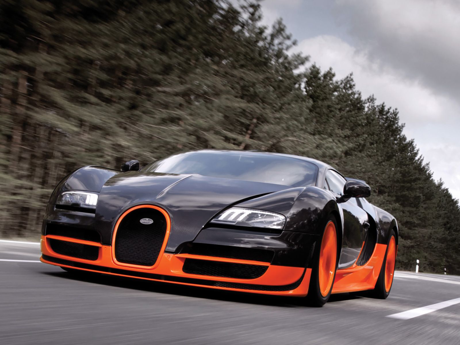 Bugatti Veyron Wheels And Tires Cost More Than Your Car