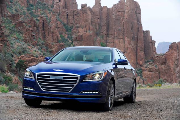 Gen 2016 2016 Hyundai Genesis Pricing, Photos & Specs