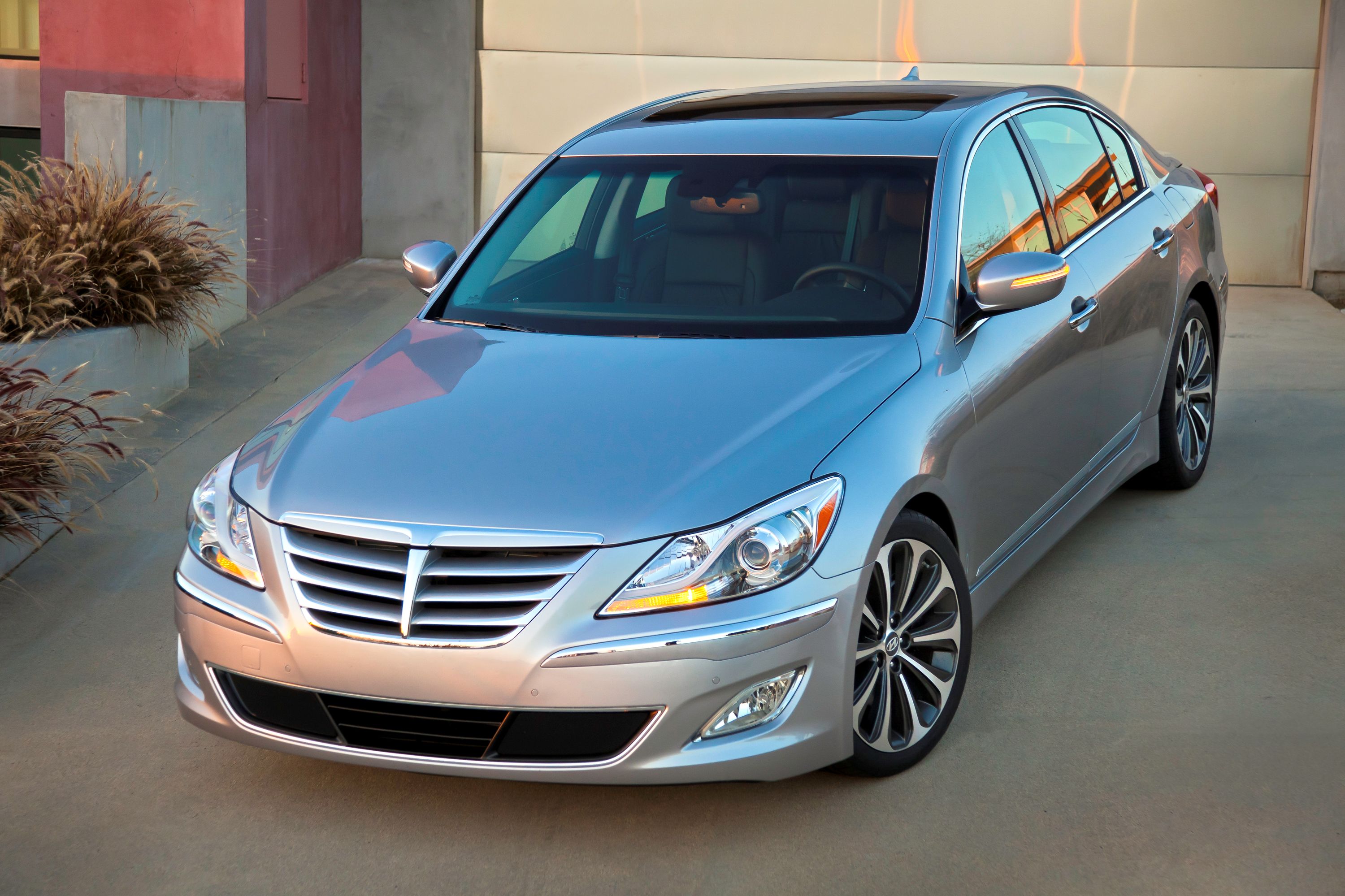 2013 Hyundai Genesis Exterior Photos