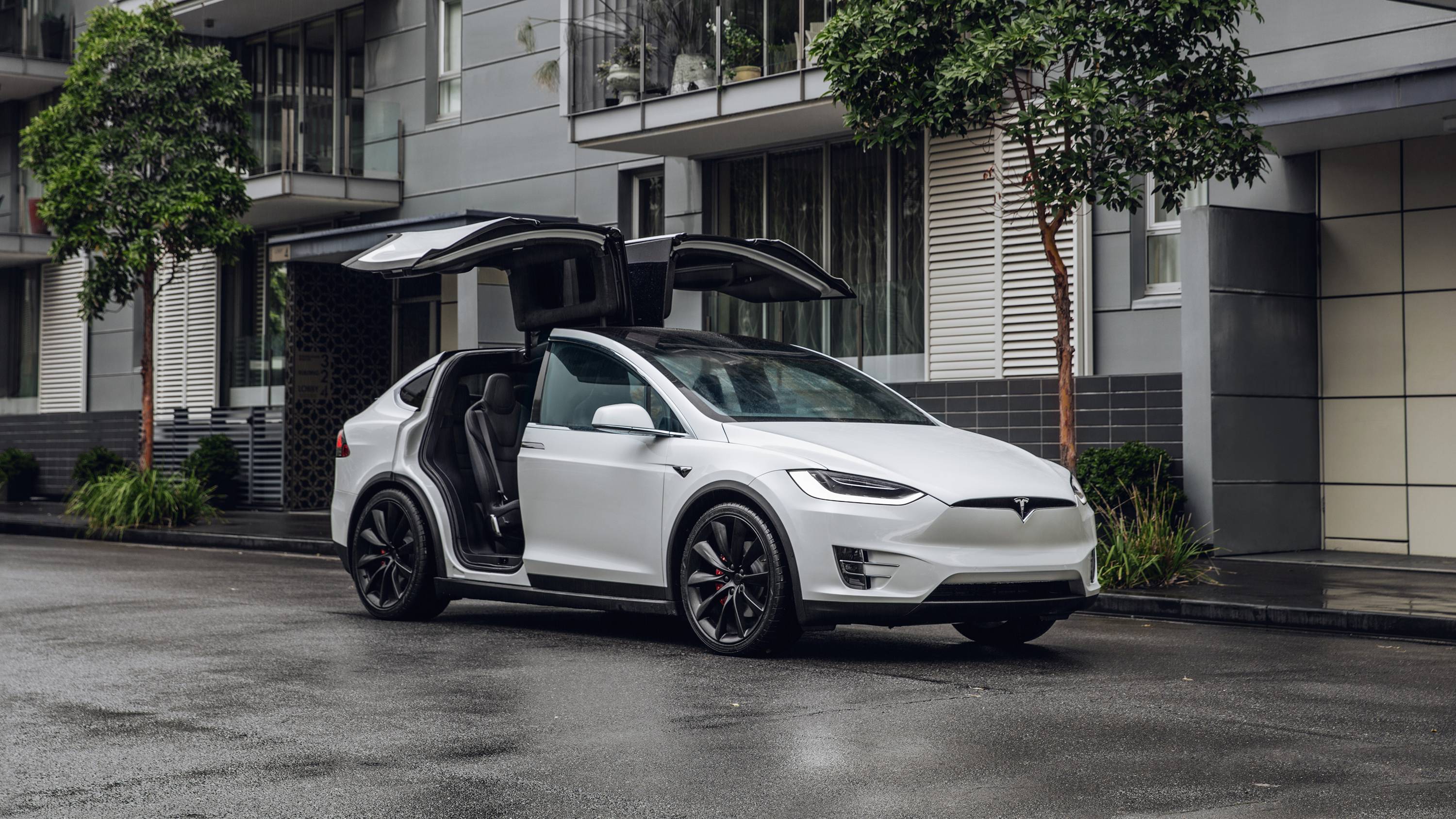Model X Front 2020 Tesla Model X Exterior Photos