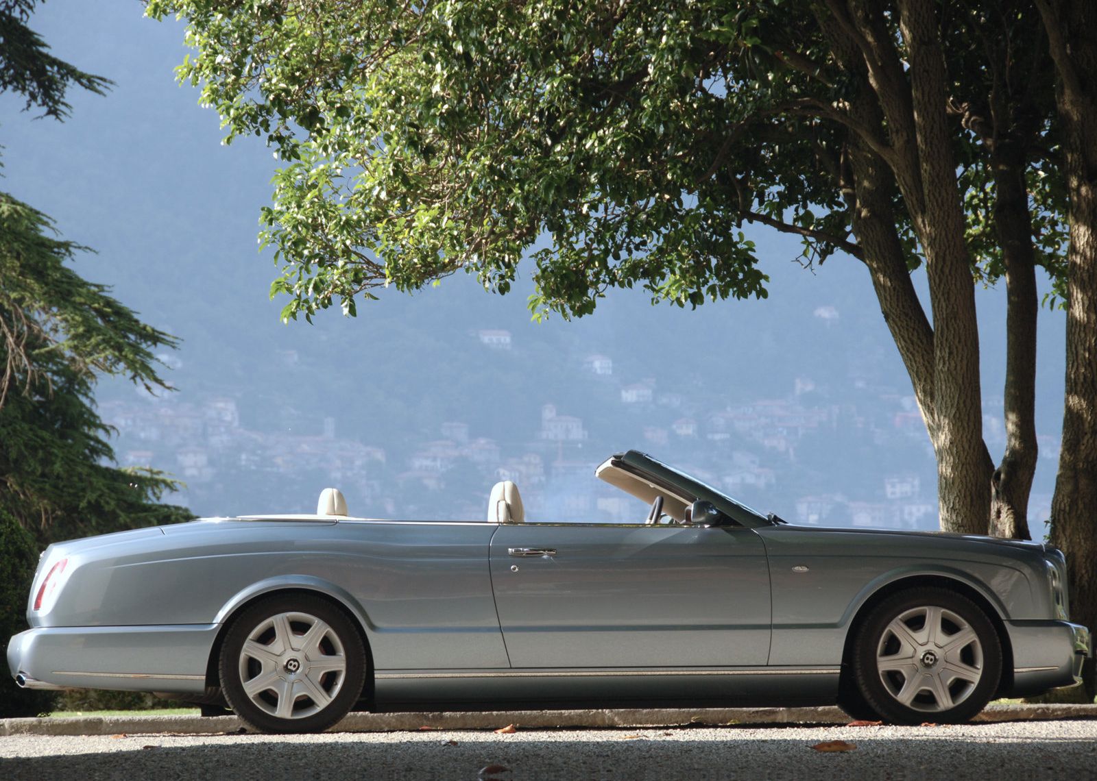1/18 BENTLEY AZURE 2006 ベントレーアズール レア 1/18 BENTLEY AZURE 2006 ベントレーアズール