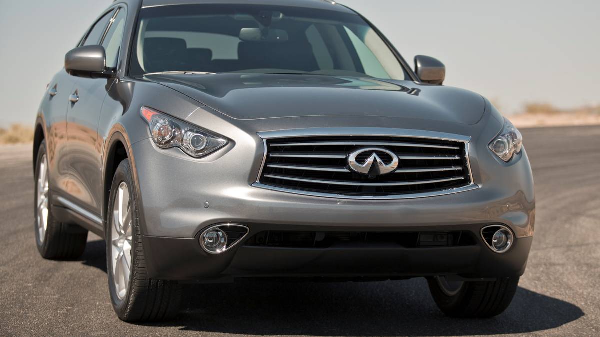 Infiniti FX35: Review, Pricing, Photos, and Specs