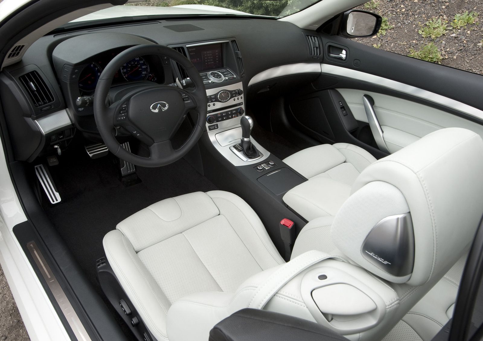 2011 Infiniti G37 Convertible Interior Photos